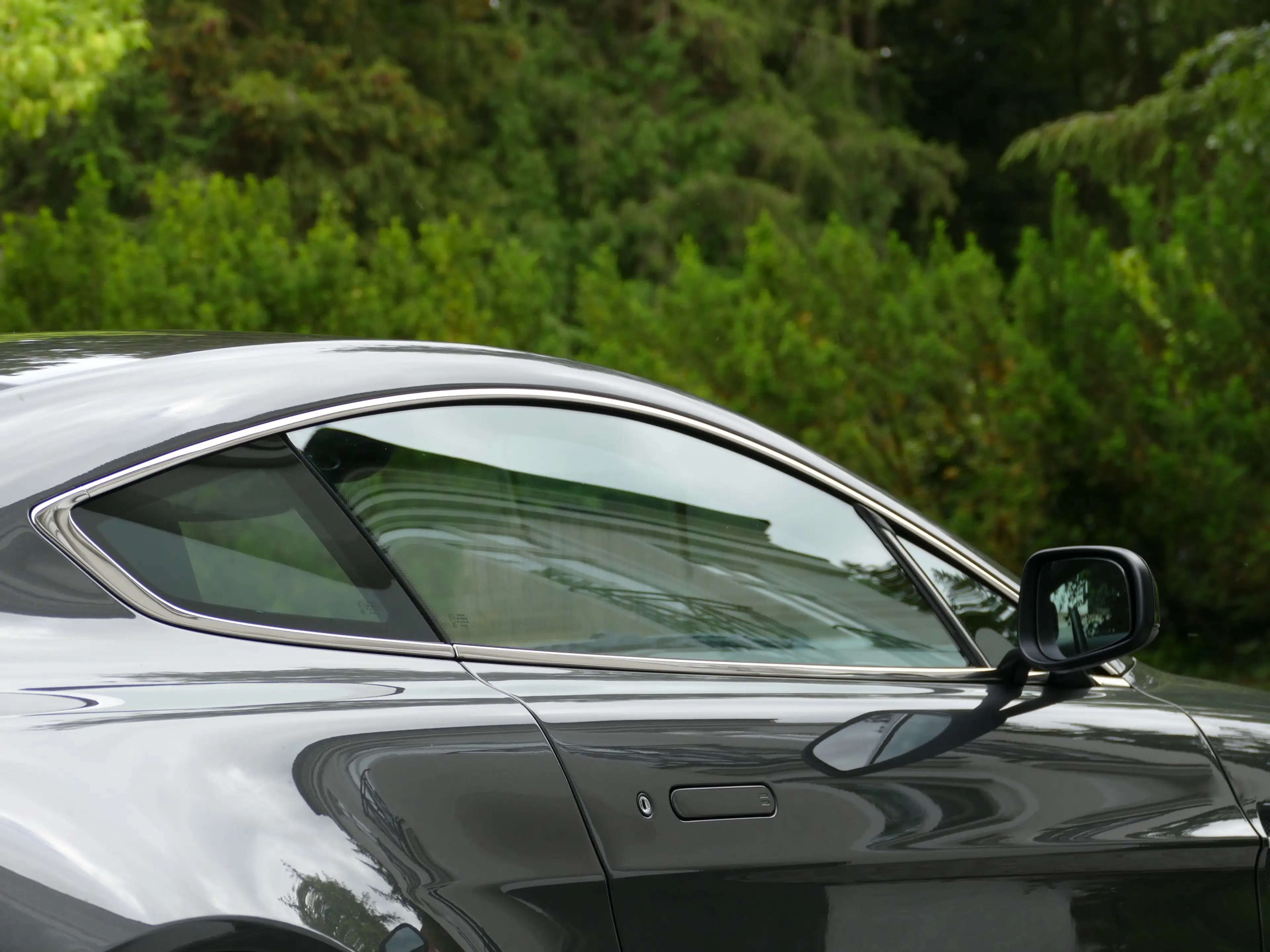 Aston Martin Vantage V8 Vantage 4.7 nur 45'KM/2.Hand/Deutsch/Sonderleder/Sportpack/Premium Sound — photo 4