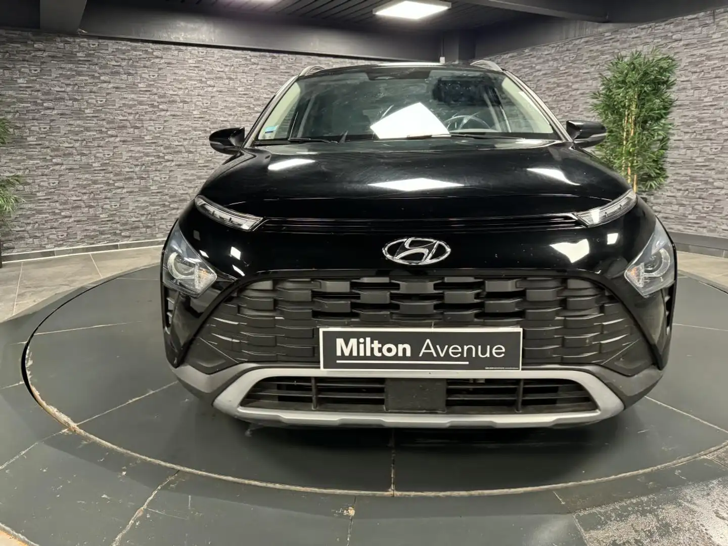 Hyundai BAYON Bayon 1.0 T-GDi Hybrid 48V - 100  Intuitive Noir - 2