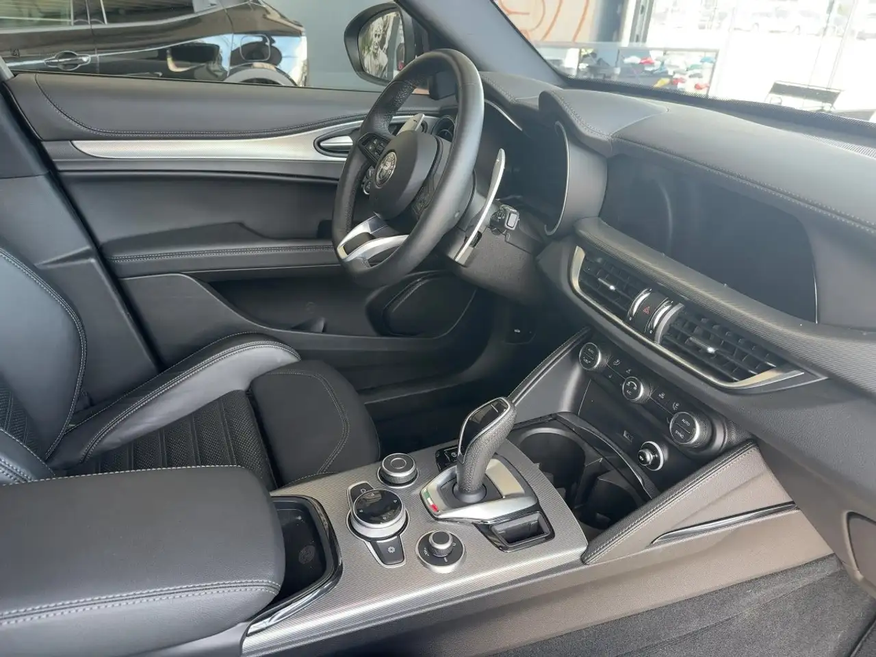 Alfa Romeo Stelvio 2024