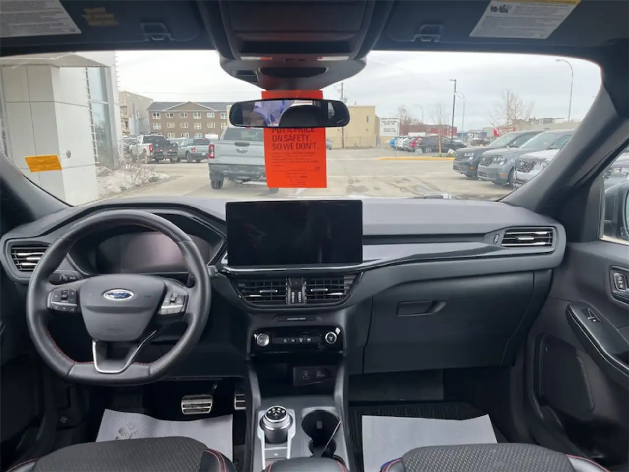 Ford Escape снимка Ford Escape