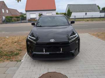 73.1 kWh 2WD Executive