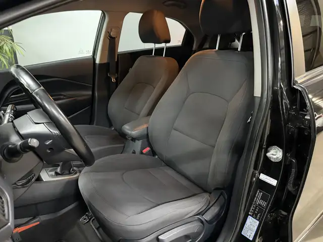 Kia Rio view 13