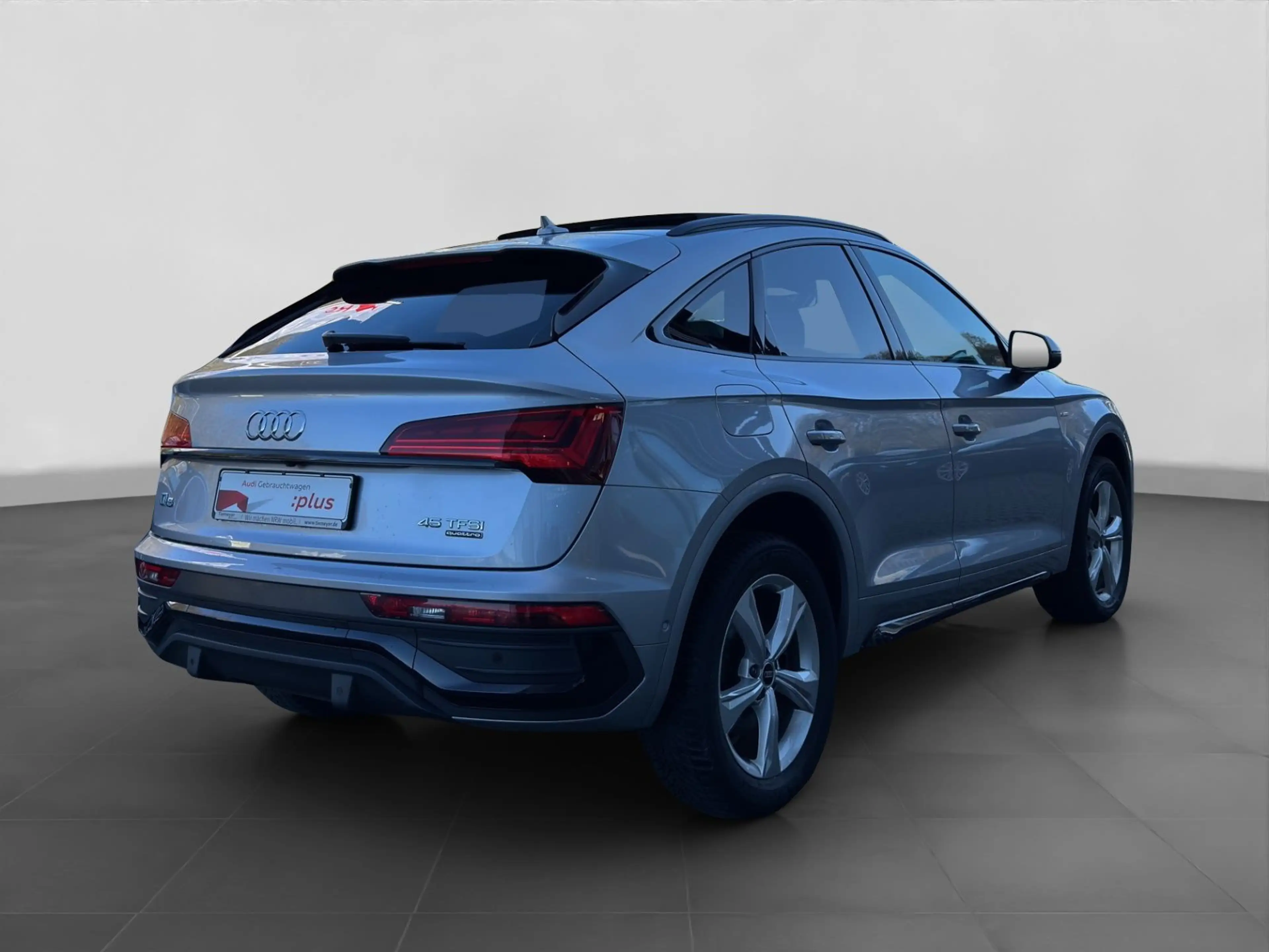 Audi Q5 40 TFSI Q S LINE LM19 PANO AHK MEMO — photo 3
