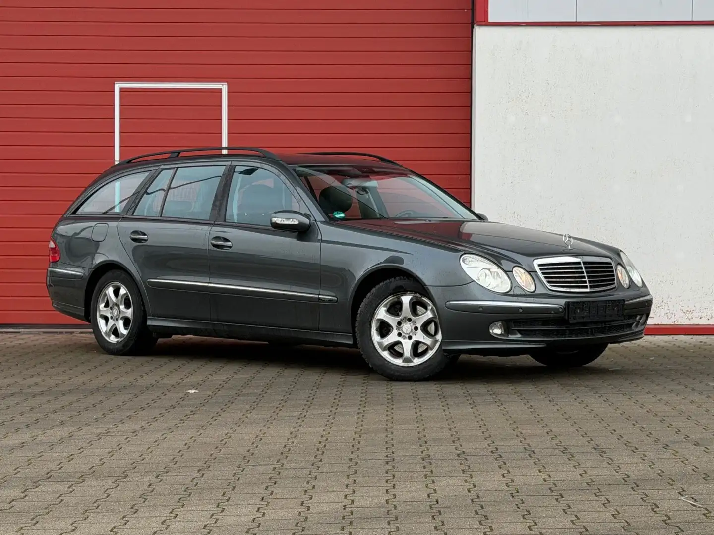 Mercedes-Benz E 350 T 4Matic MEM*XENON*HU Neu*H/K* Vert - 1