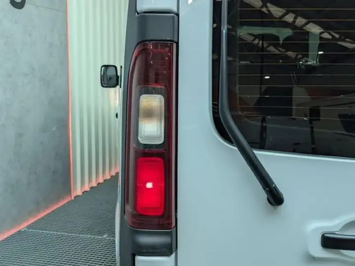 Nissan NV300 2018, foto 23