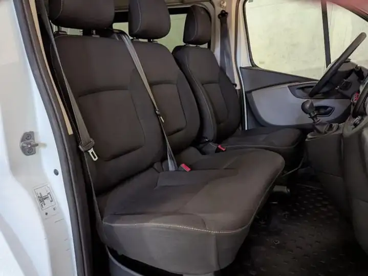 Nissan NV300 2018, foto 26