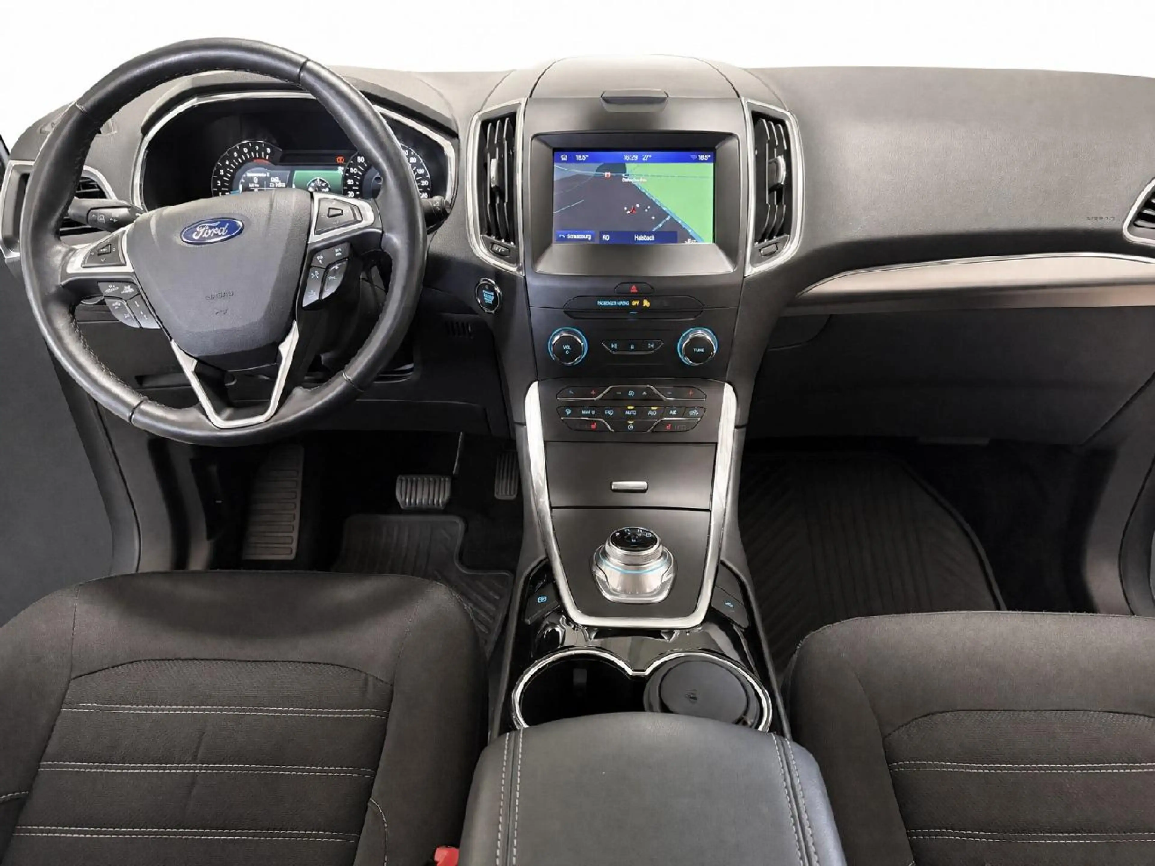 Ford Galaxy Hybrid Titanium — photo 13