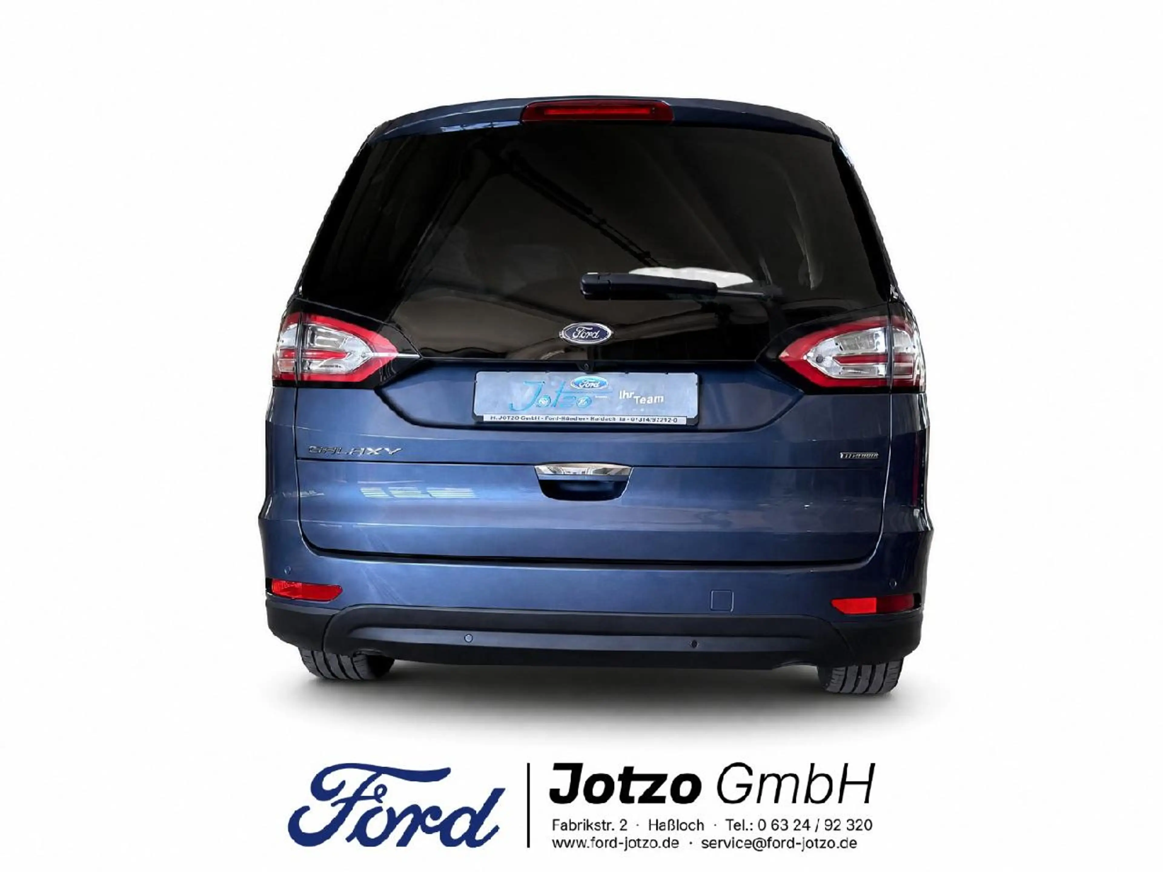 Ford Galaxy Hybrid Titanium — photo 6
