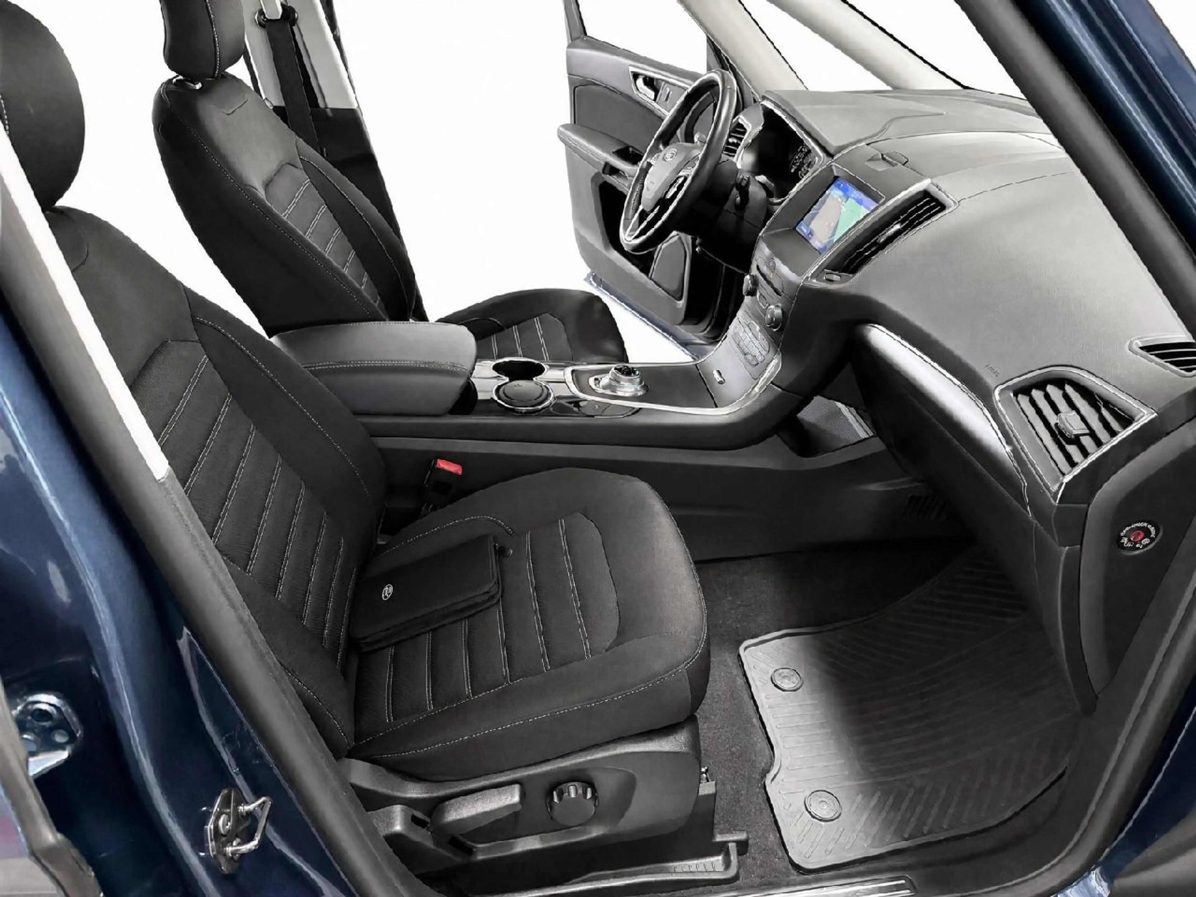 Ford Galaxy Hybrid Titanium — photo 14