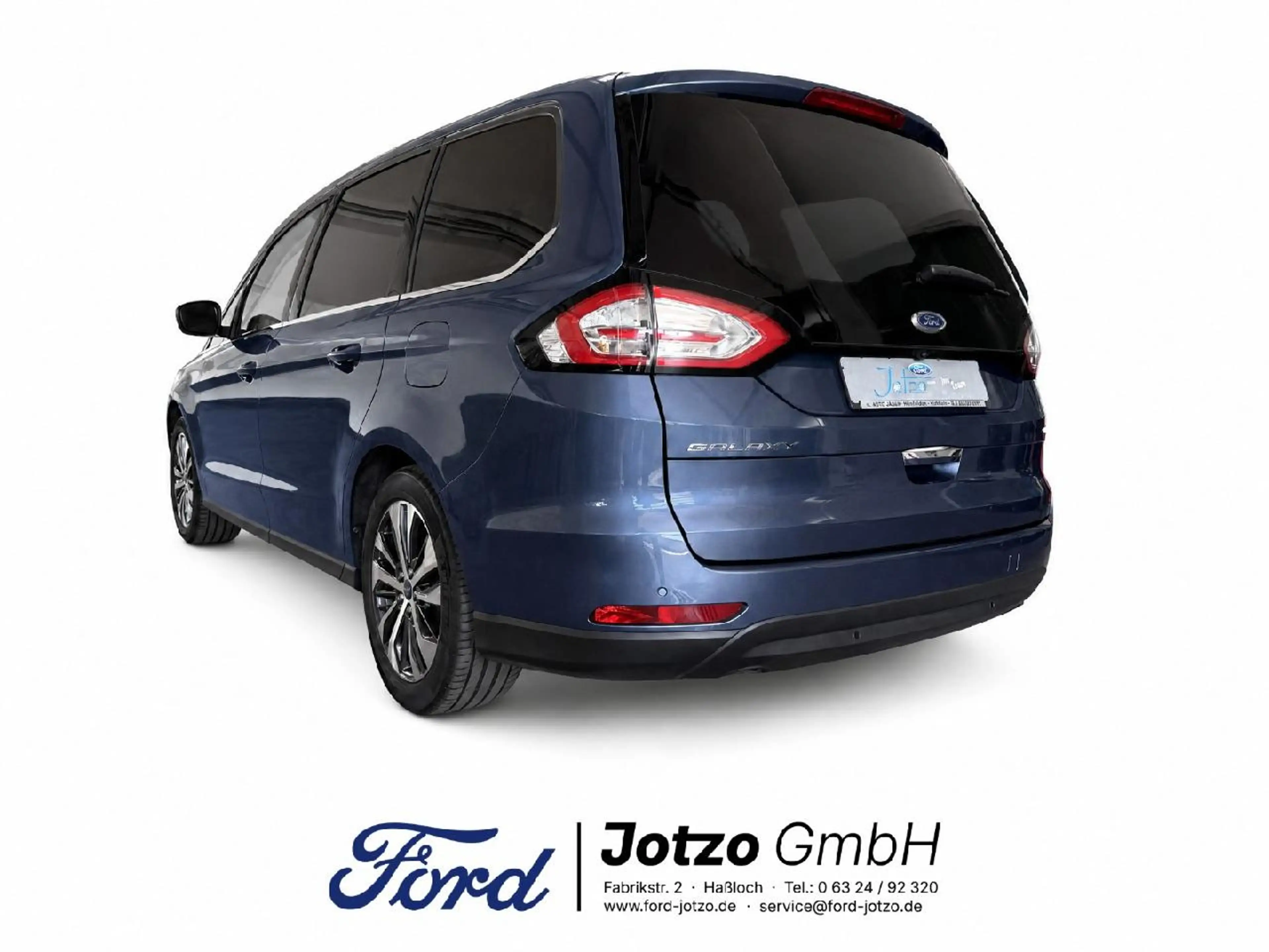 Ford Galaxy Hybrid Titanium — photo 7