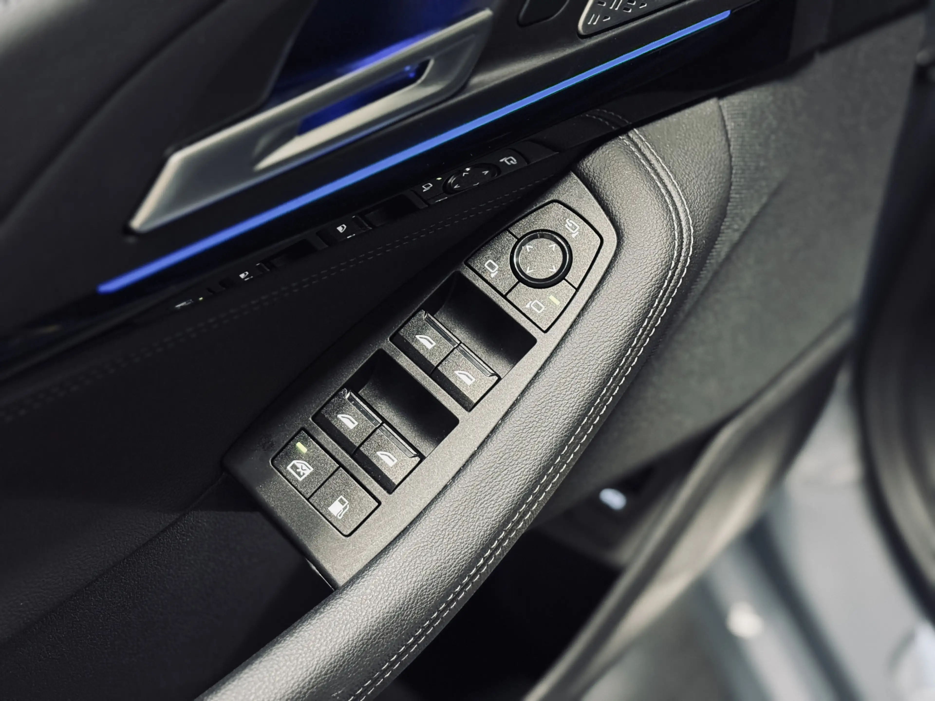 BMW 225 2-serie Active Tourer 225e xDrive M-Sport | 19" | — photo 13