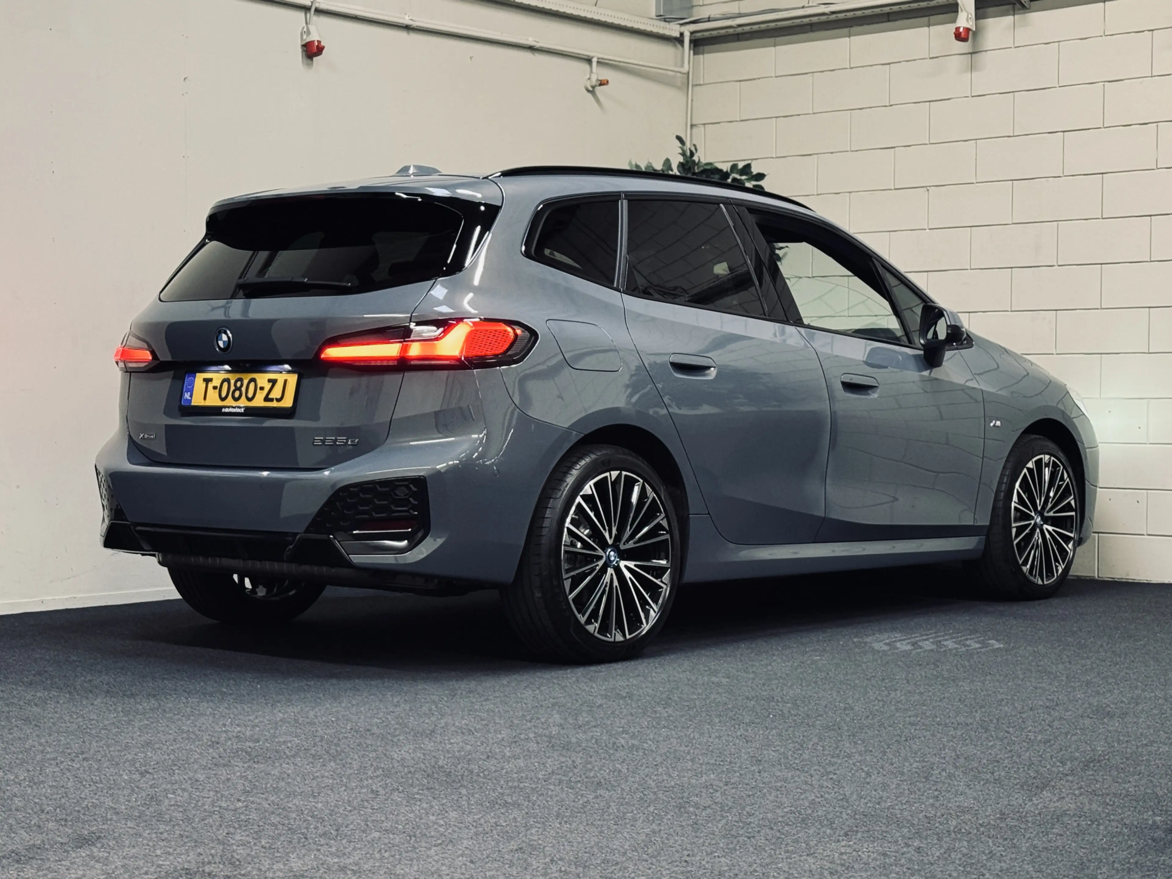BMW 225 2-serie Active Tourer 225e xDrive M-Sport | 19" | — photo 2