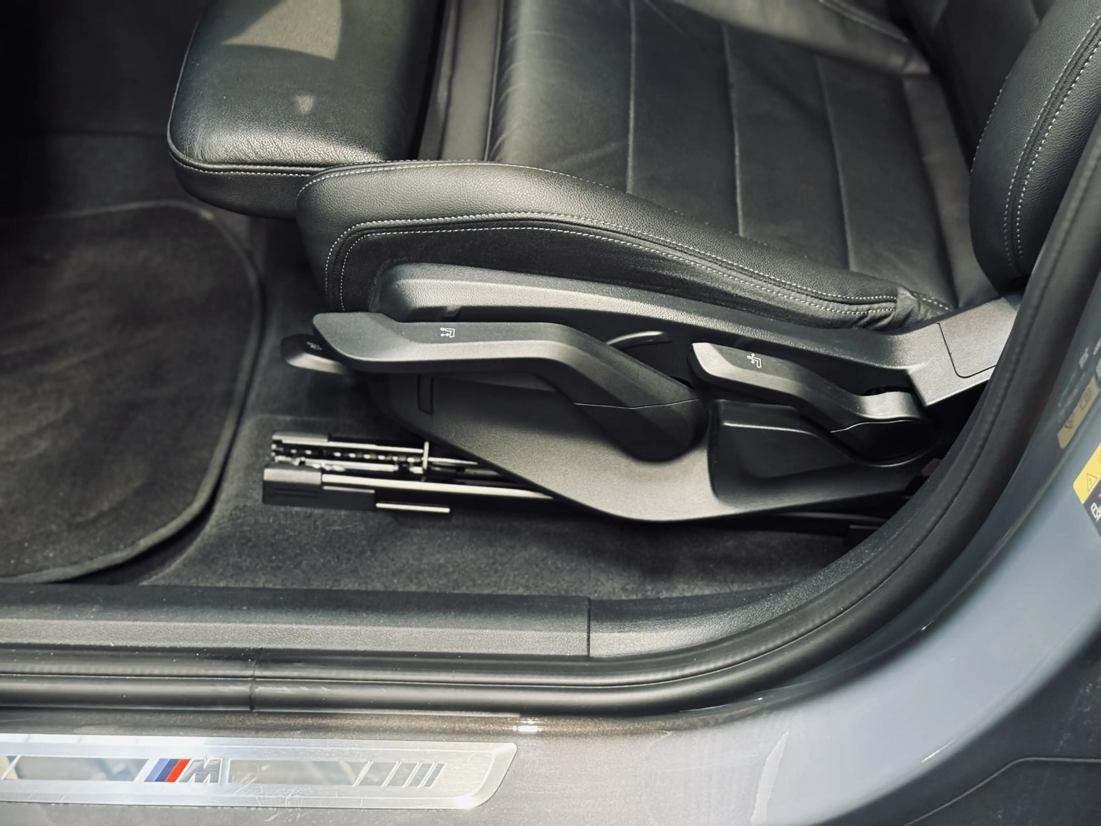 BMW 225 2-serie Active Tourer 225e xDrive M-Sport | 19" | — photo 15