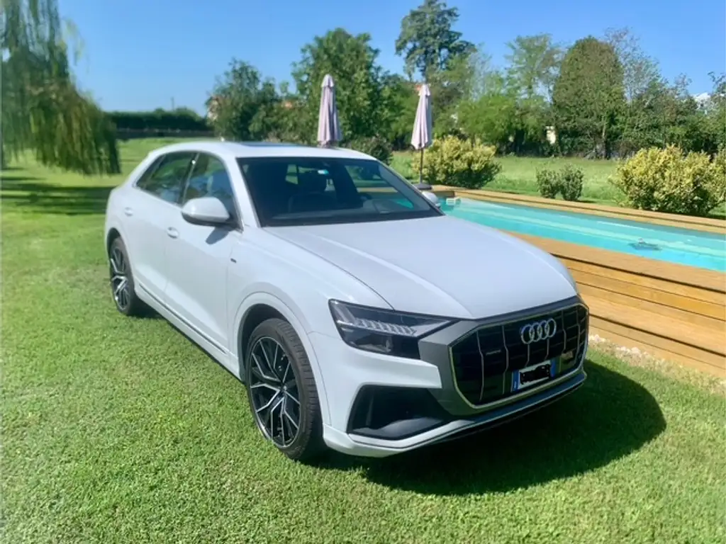 Audi Q8 2019 из Европы — купить под ключ