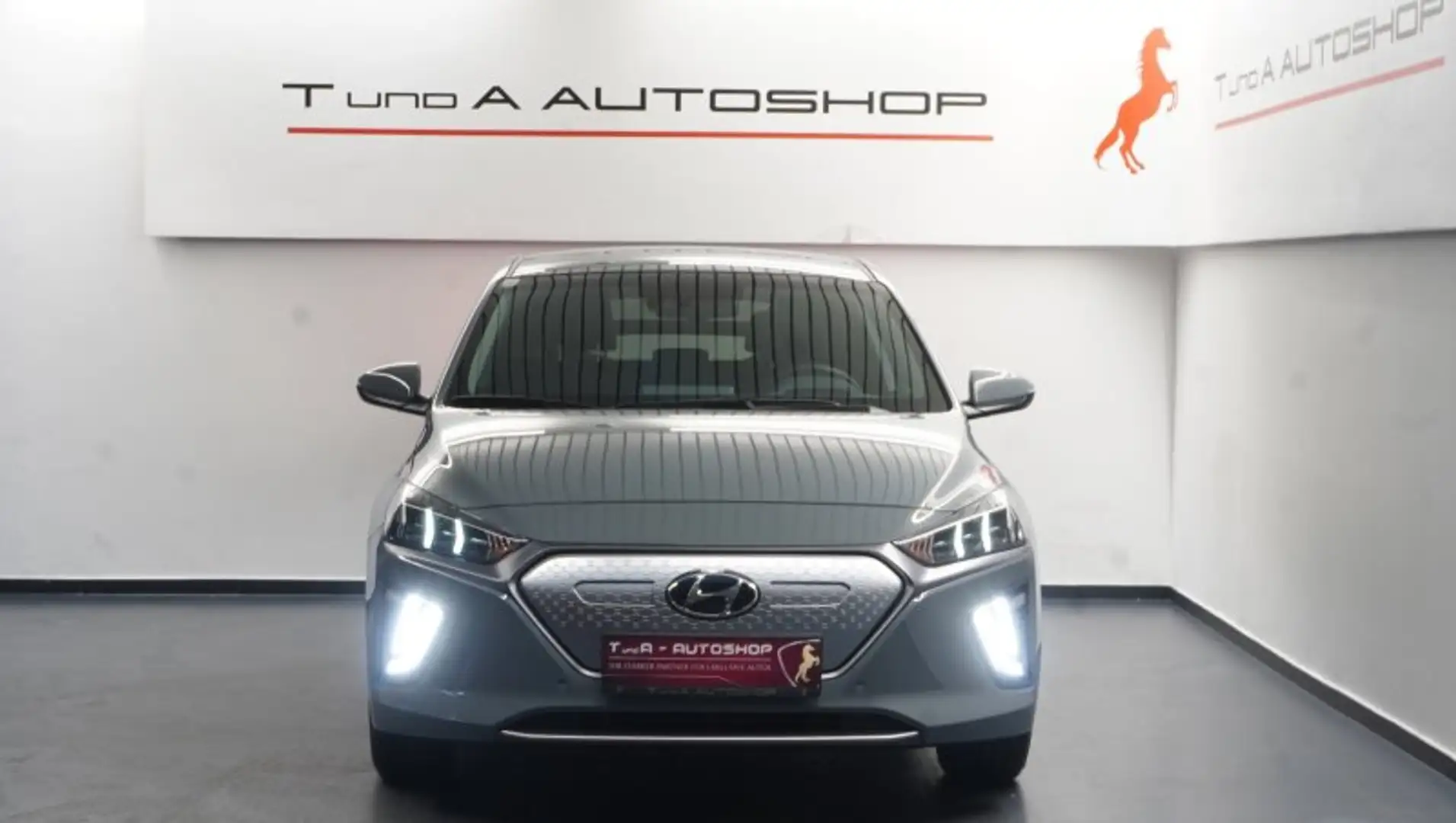 Hyundai IONIQ Elektro Level 6 Aut. *Infinity*Ambiente-Beleuchtun Szürke - 2