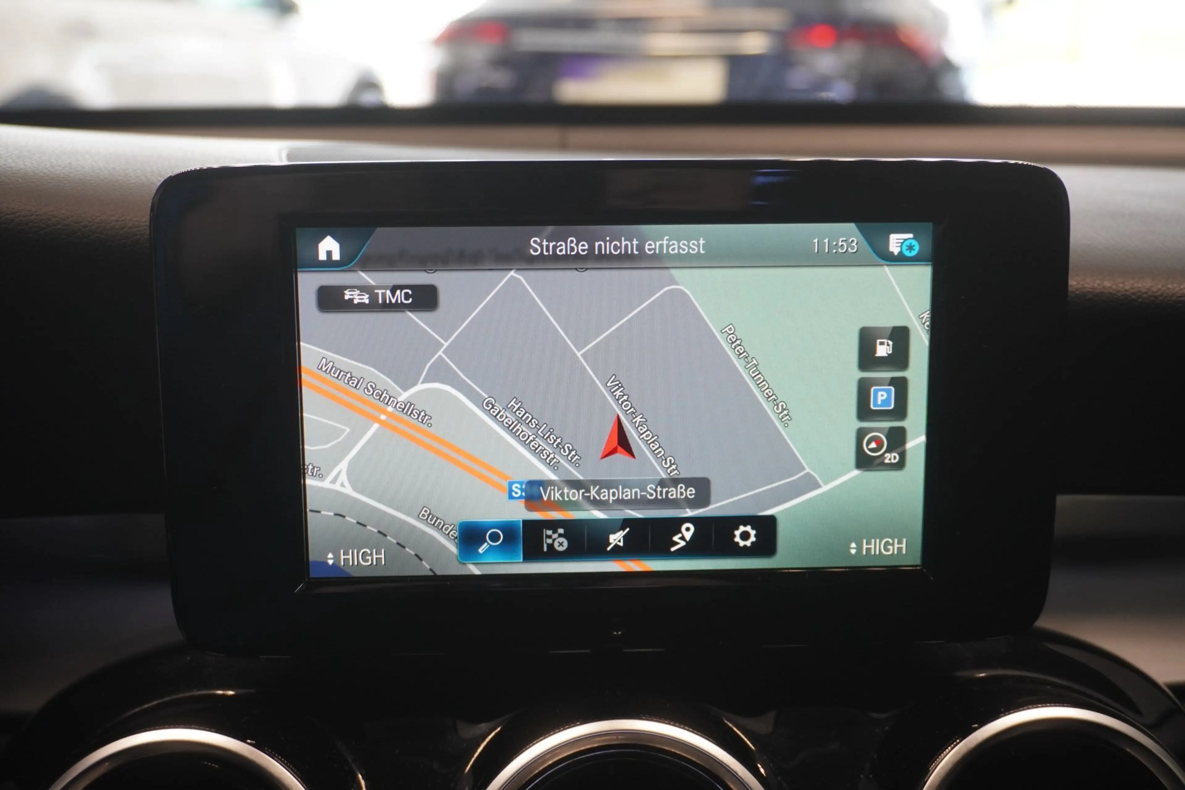 Mercedes-Benz GLC 300 e PHEV 4Matic LED/Navi — photo 15