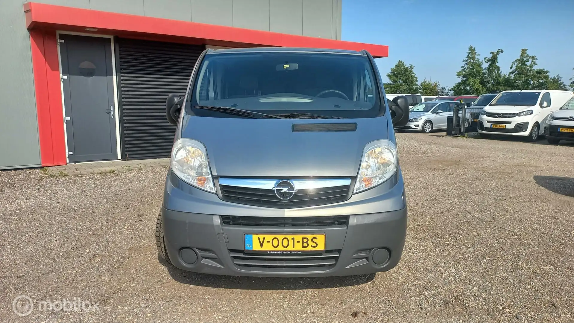 Opel Vivaro bestel 2.0 CDTI L2H1/ROLSTOELBUS/INVALIDEBUS Grijs - 2