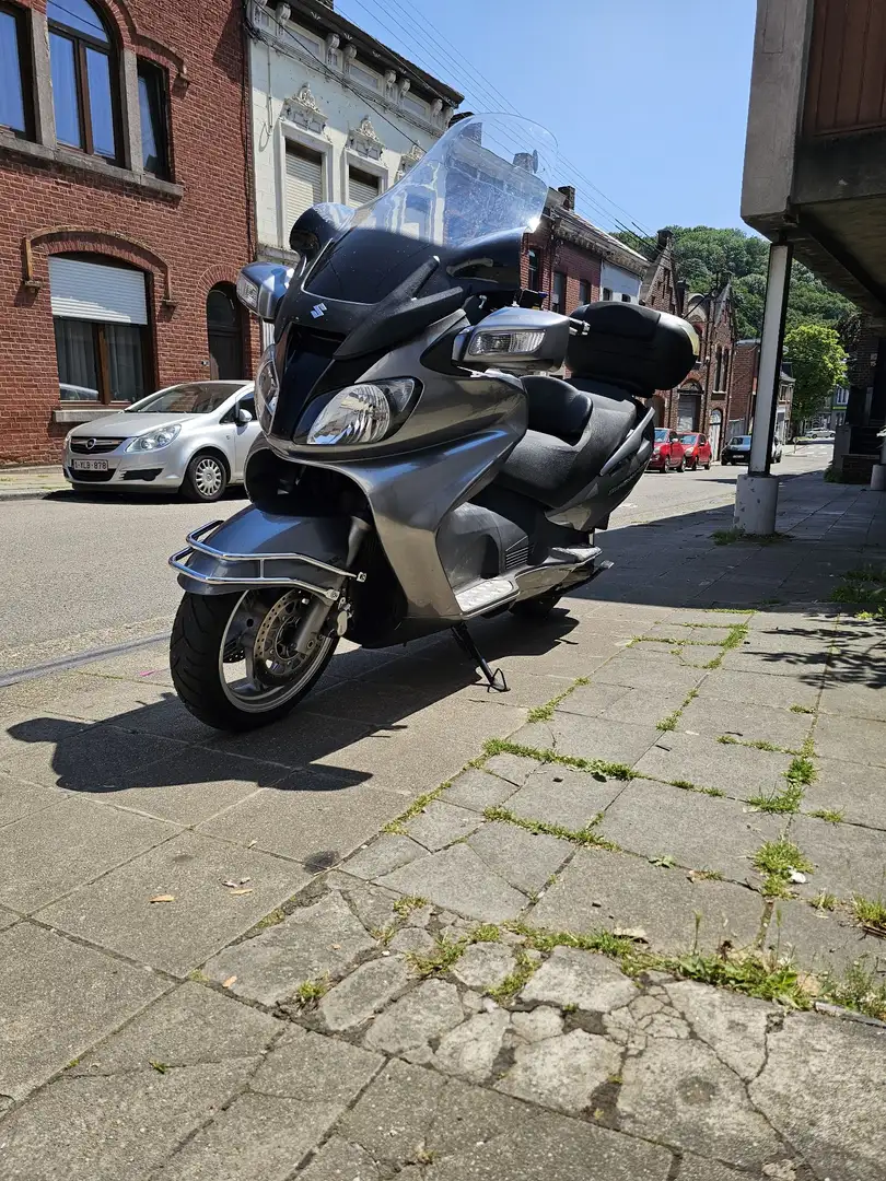 Suzuki Burgman 650 EXECUTIVE Gris - 2