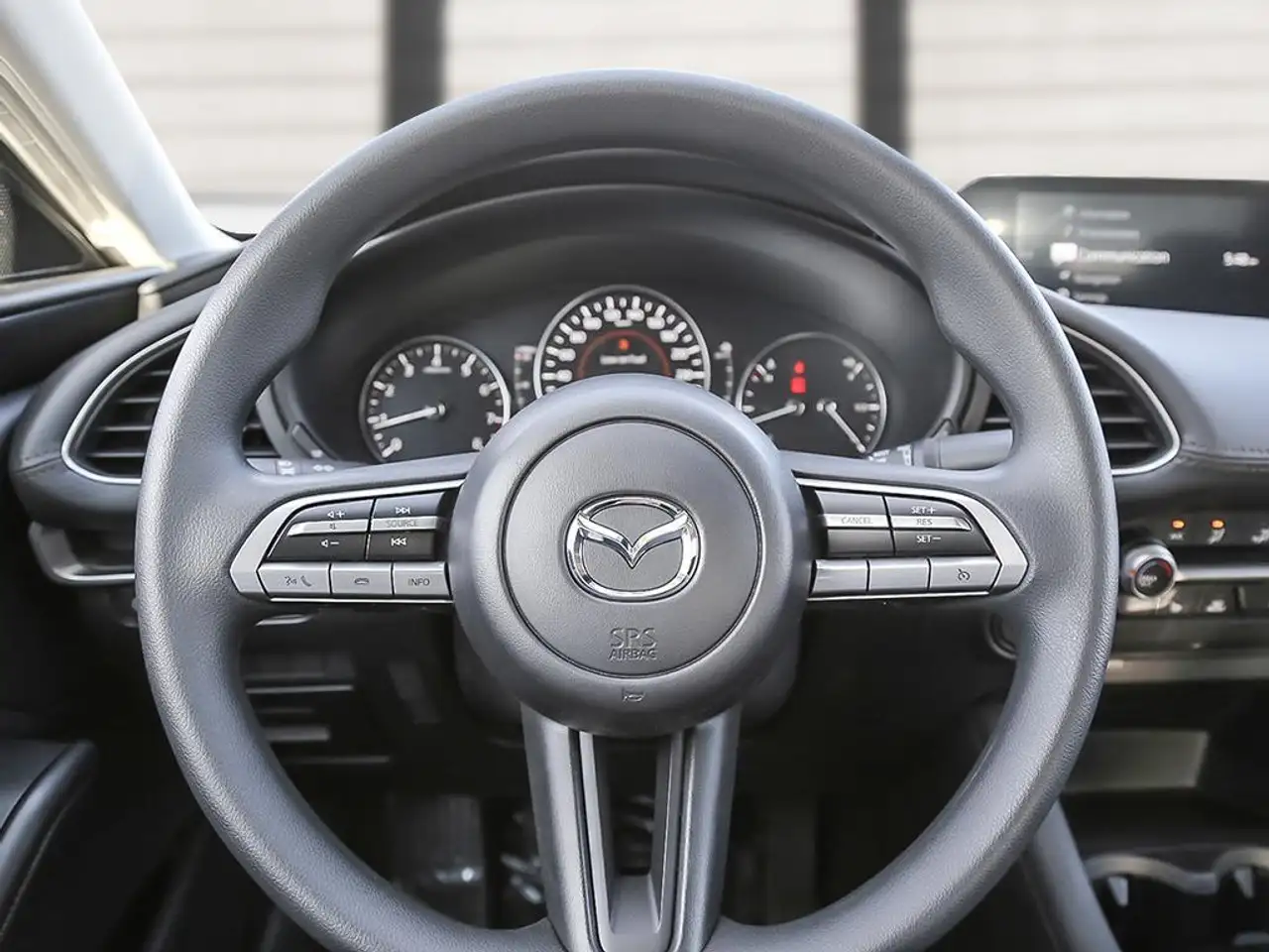 Mazda 3 снимка Mazda 3