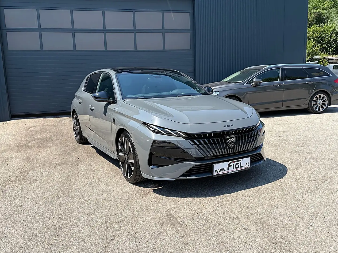 Peugeot 308 PHEV 195 e-DSC7 GT Exclusive Grau - 1