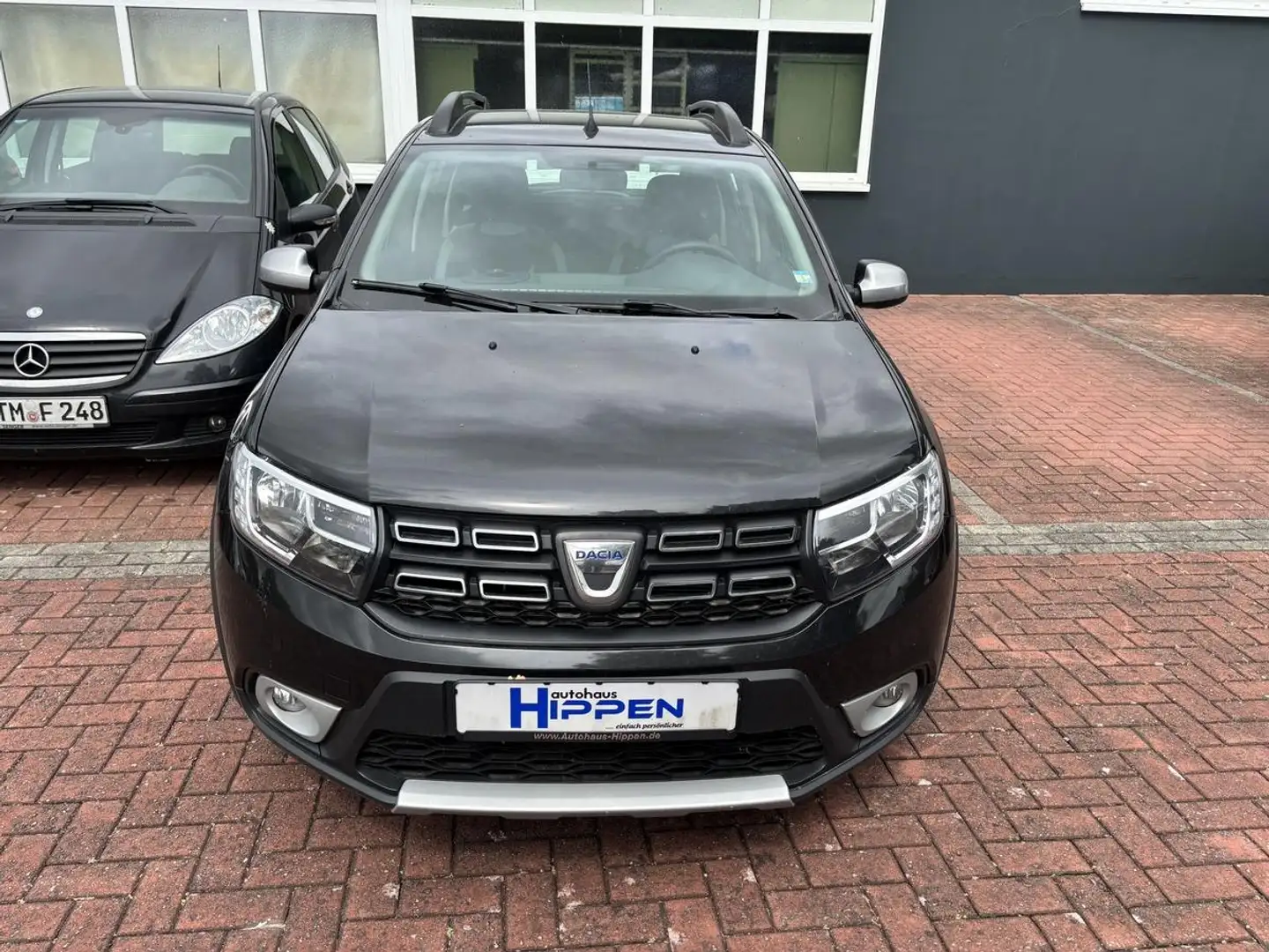 Dacia Sandero Stepway TCe 90  Prestige Schwarz - 2