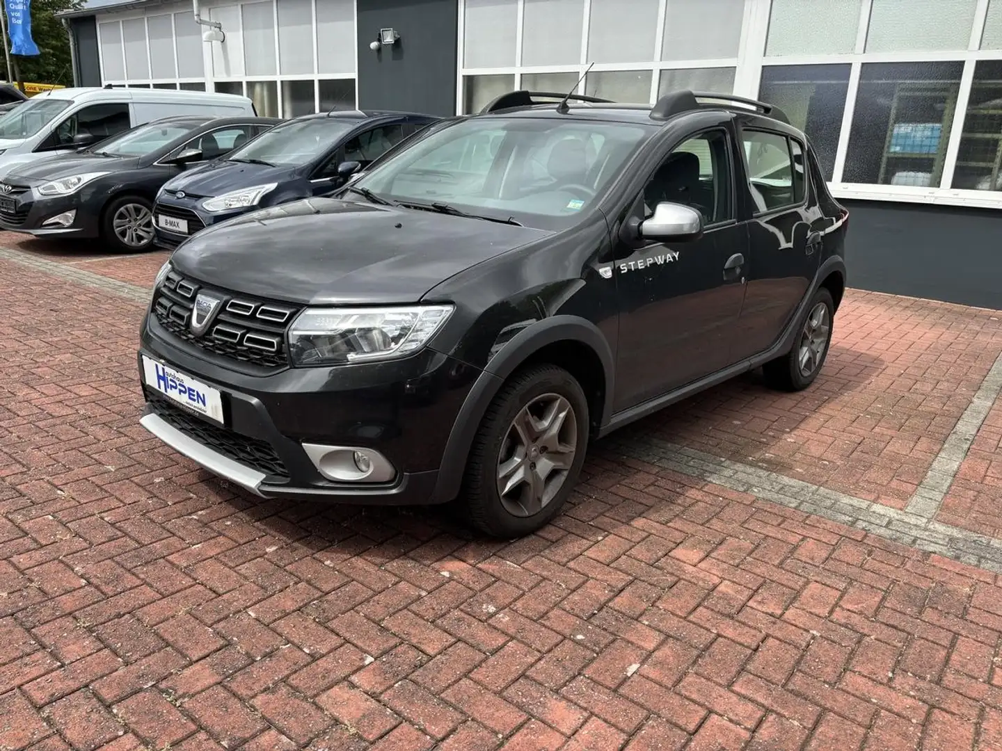 Dacia Sandero Stepway TCe 90  Prestige Schwarz - 1