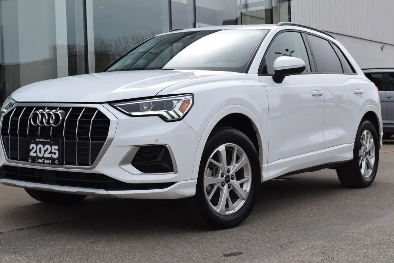 Audi Q3 снимка Audi Q3