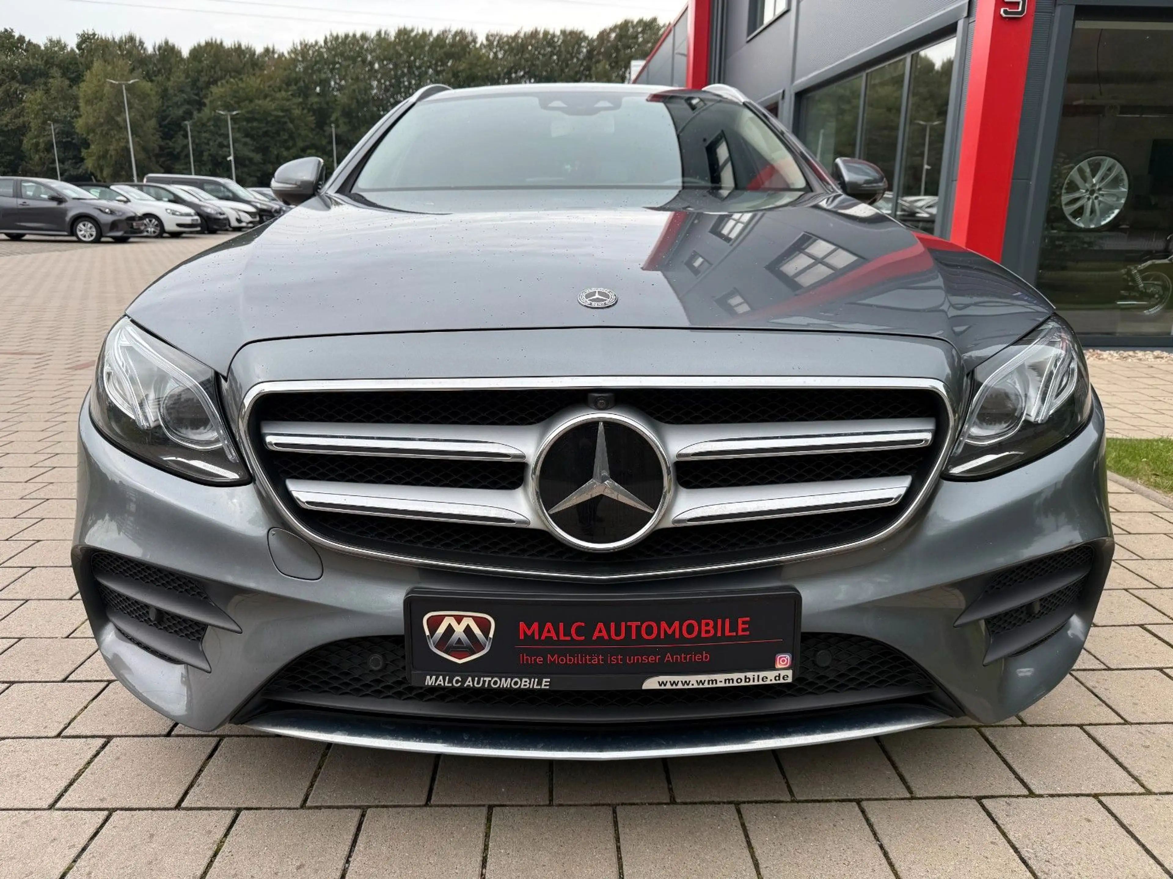 Mercedes-Benz E 400 4Matic AMG Line (Tüv&Insp.neu) — photo 2