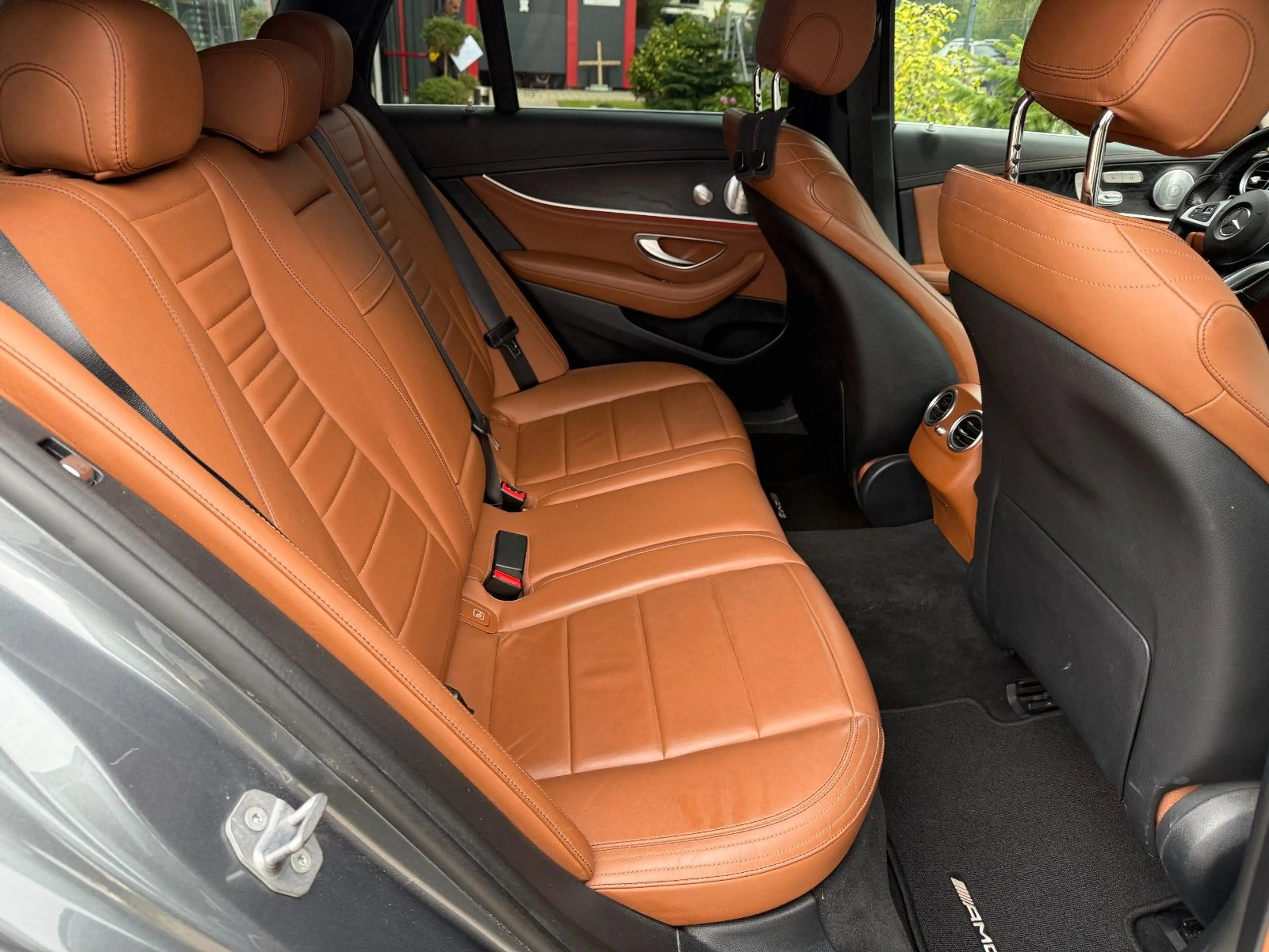 Mercedes-Benz E 400 4Matic AMG Line (Tüv&Insp.neu) — photo 11