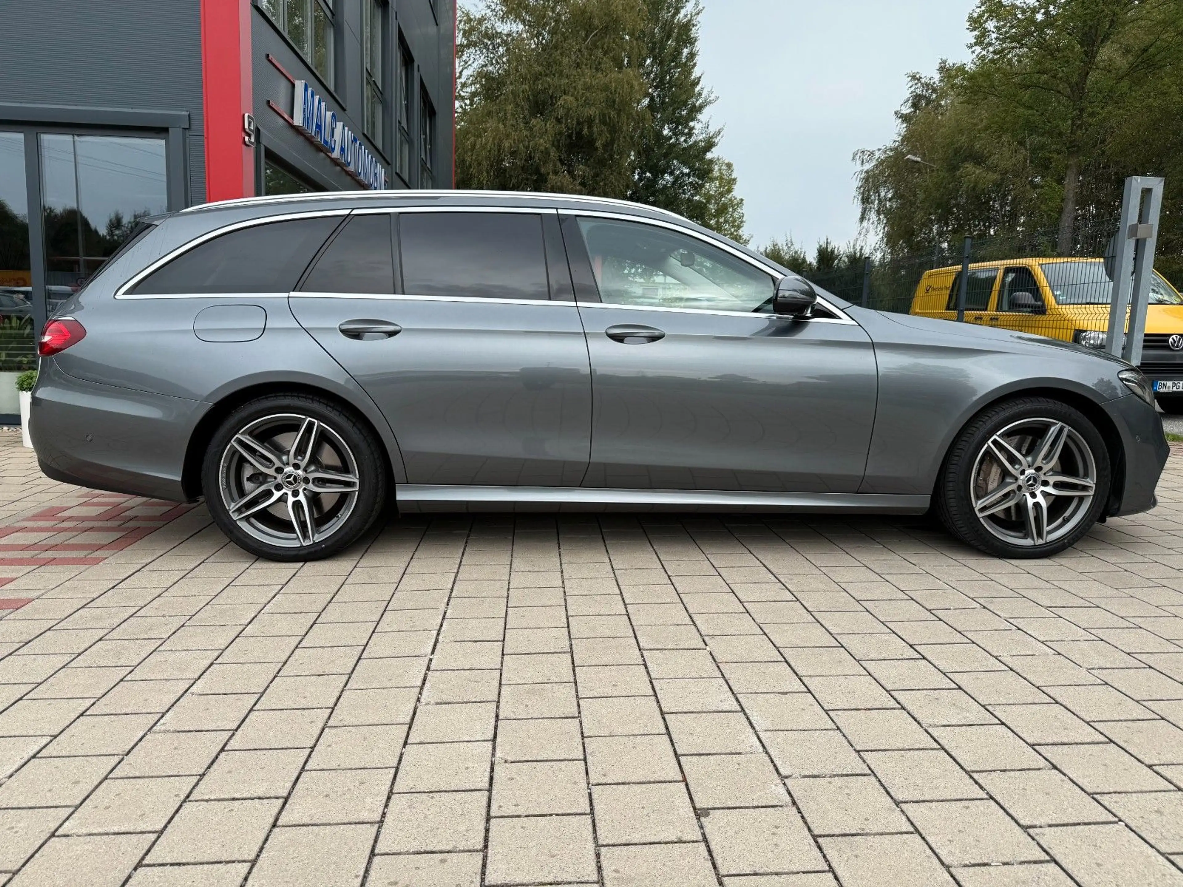 Mercedes-Benz E 400 4Matic AMG Line (Tüv&Insp.neu) — photo 4