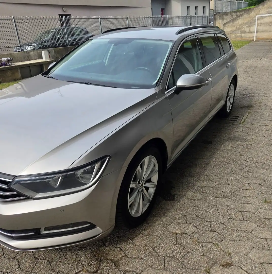 Volkswagen Passat Variant Passat VIII 2015 Variant1.6 tdi 120cv Grigio - 2