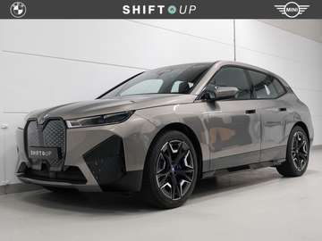 xDrive40 Sport Laser | Soft Close
