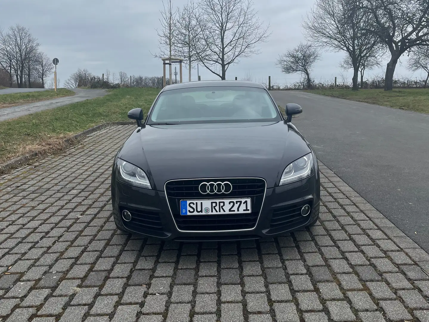 Audi TT TT Coupe 1.8 TFSI Schwarz - 2