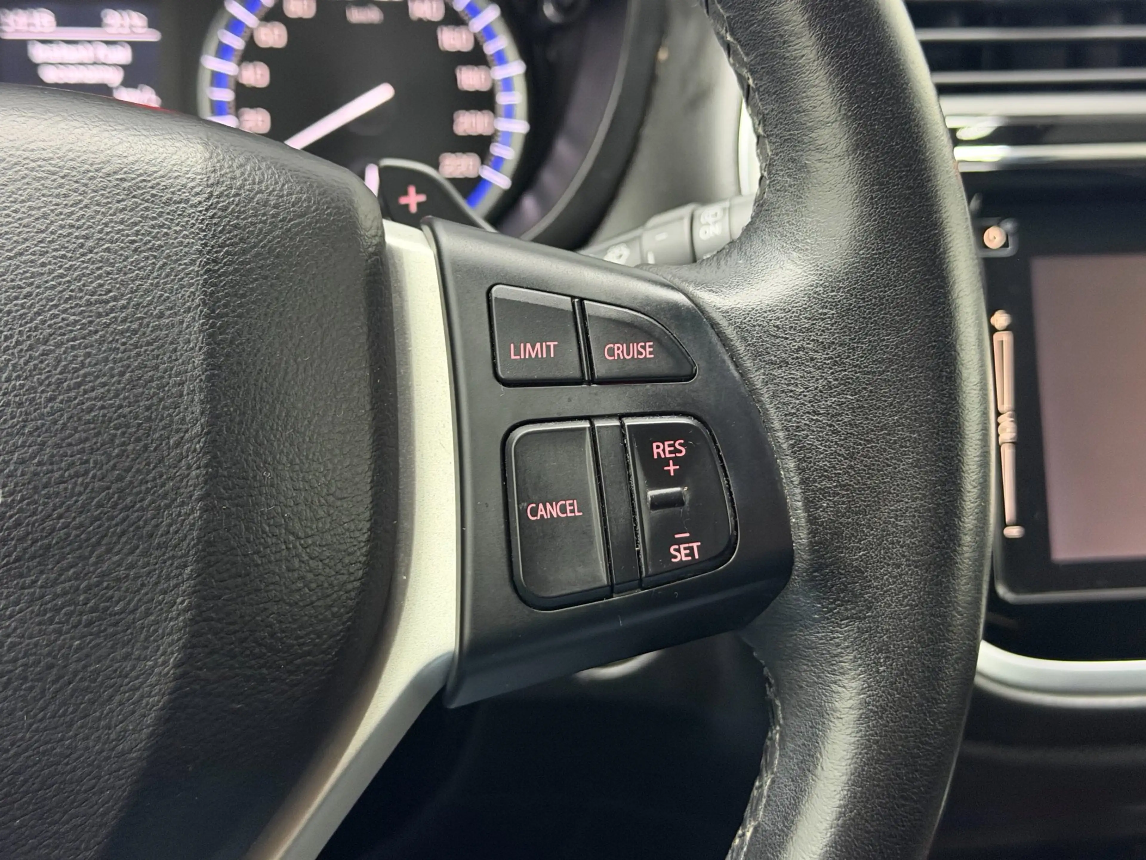 Suzuki S-Cross 1.0 Boosterjet Exclusive - Camera - Cruise - Navi — photo 19