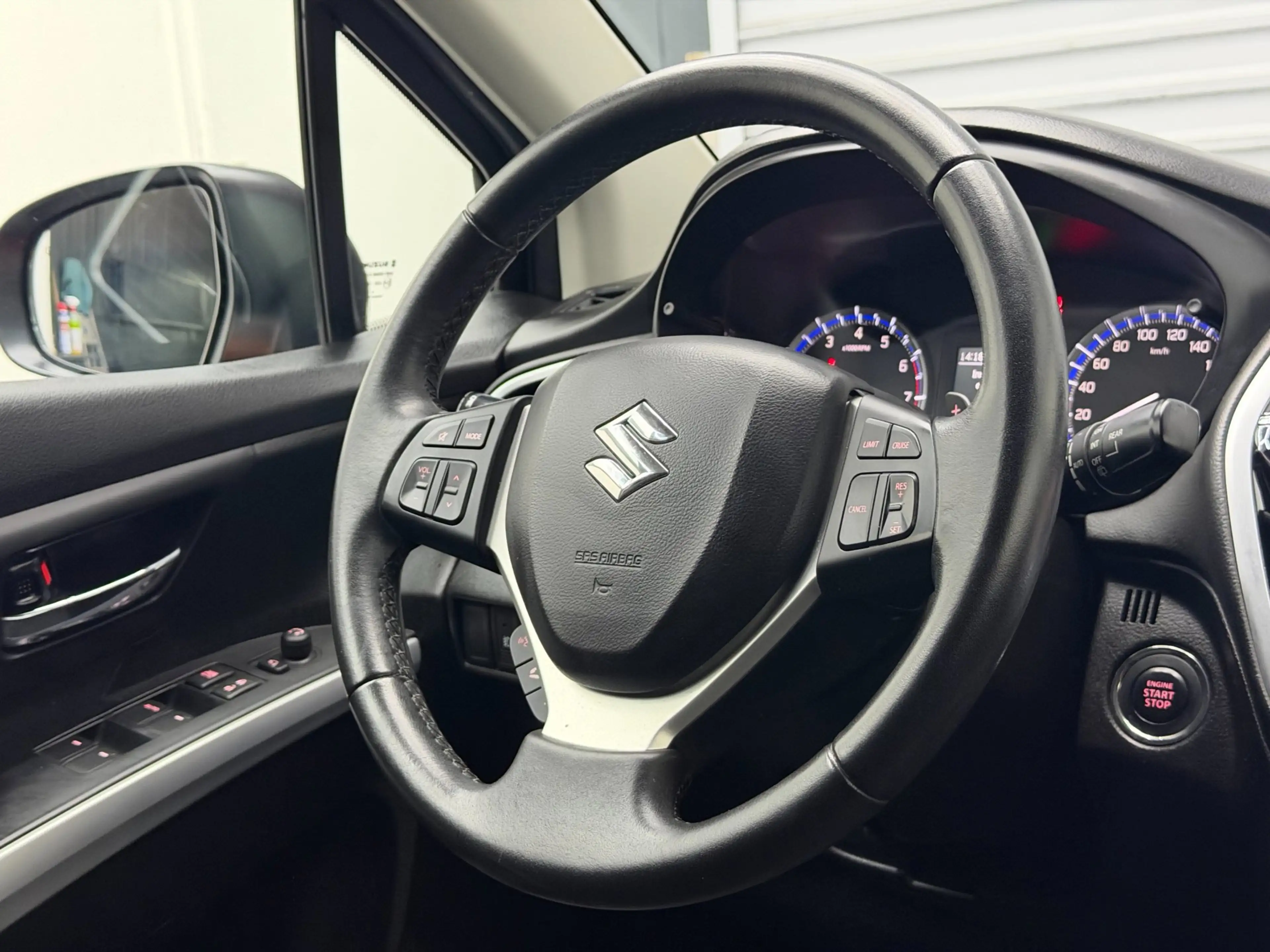Suzuki S-Cross 1.0 Boosterjet Exclusive - Camera - Cruise - Navi — photo 14