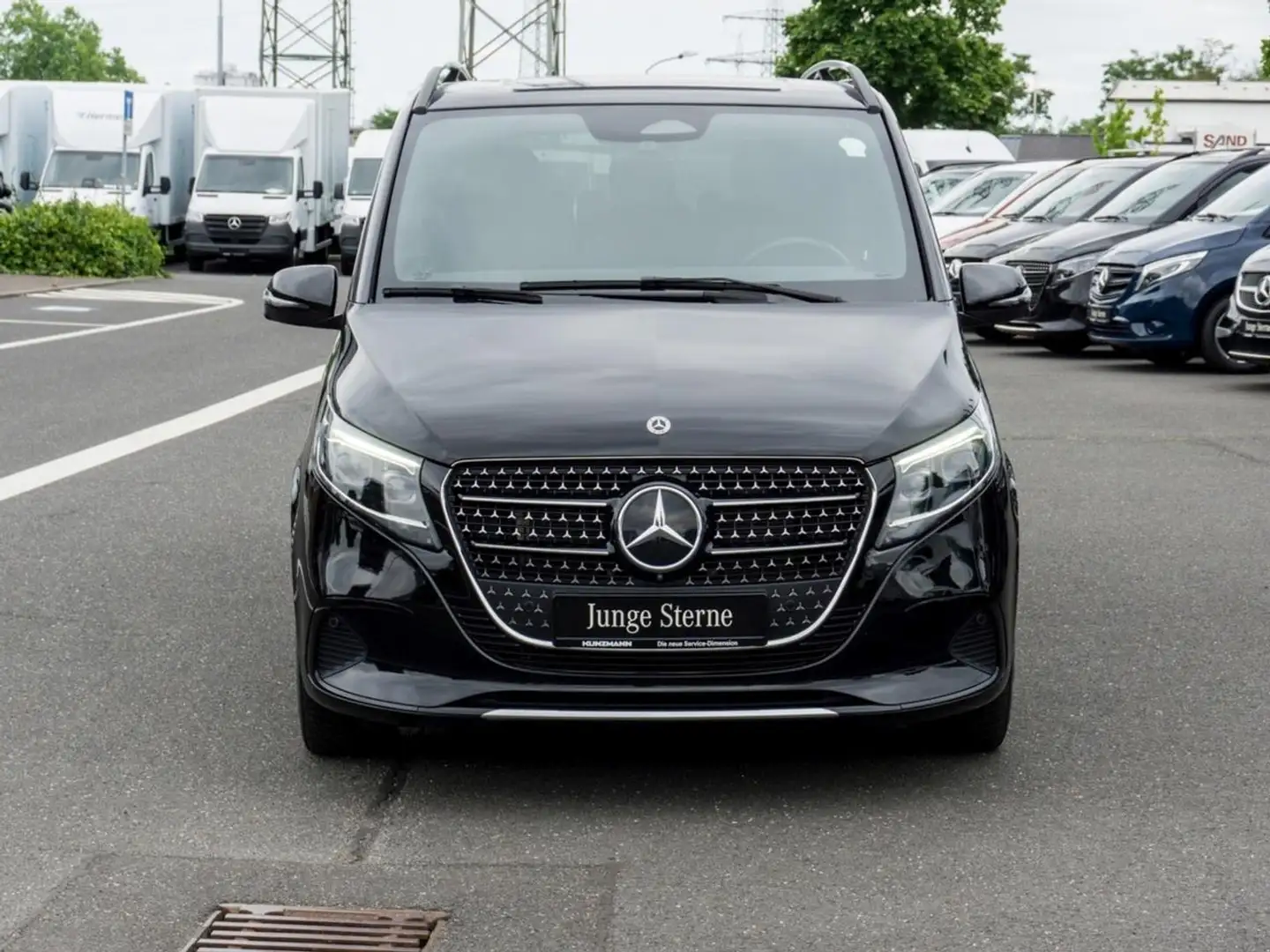 Mercedes-Benz V 300 d AVANTGARDE Extralang Navi Standhzg 360° Schwarz - 2