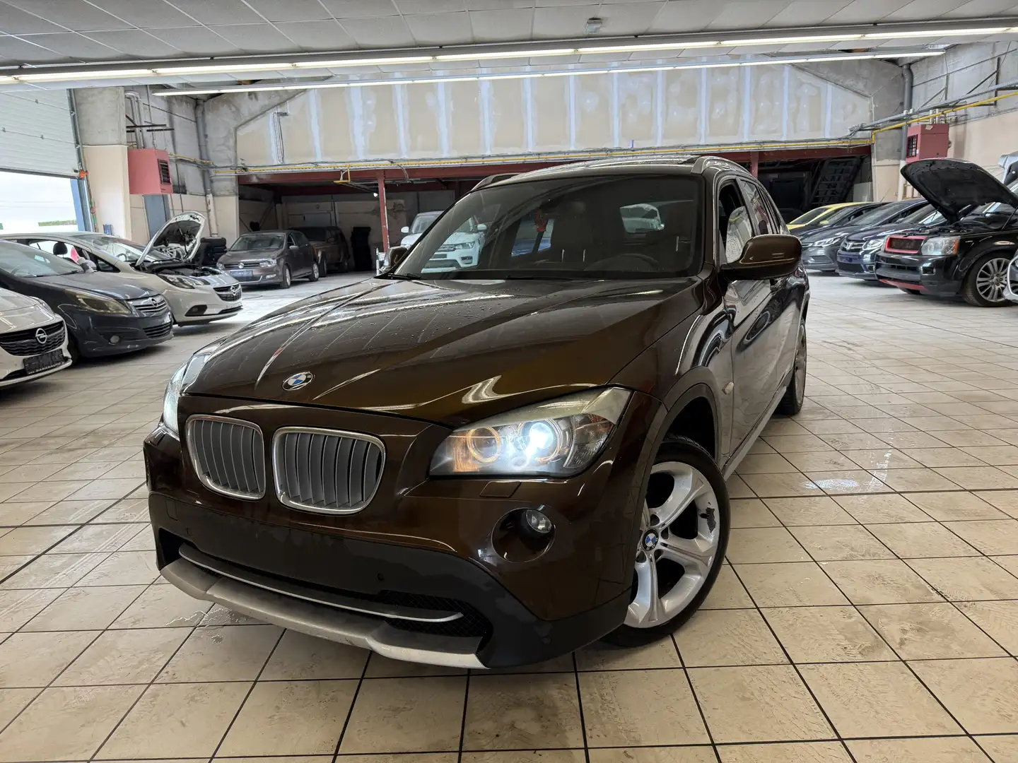 BMW X1 X1 2.0 dA  XDrive23 204 CHEVAUX!!!!!! Bruin - 1