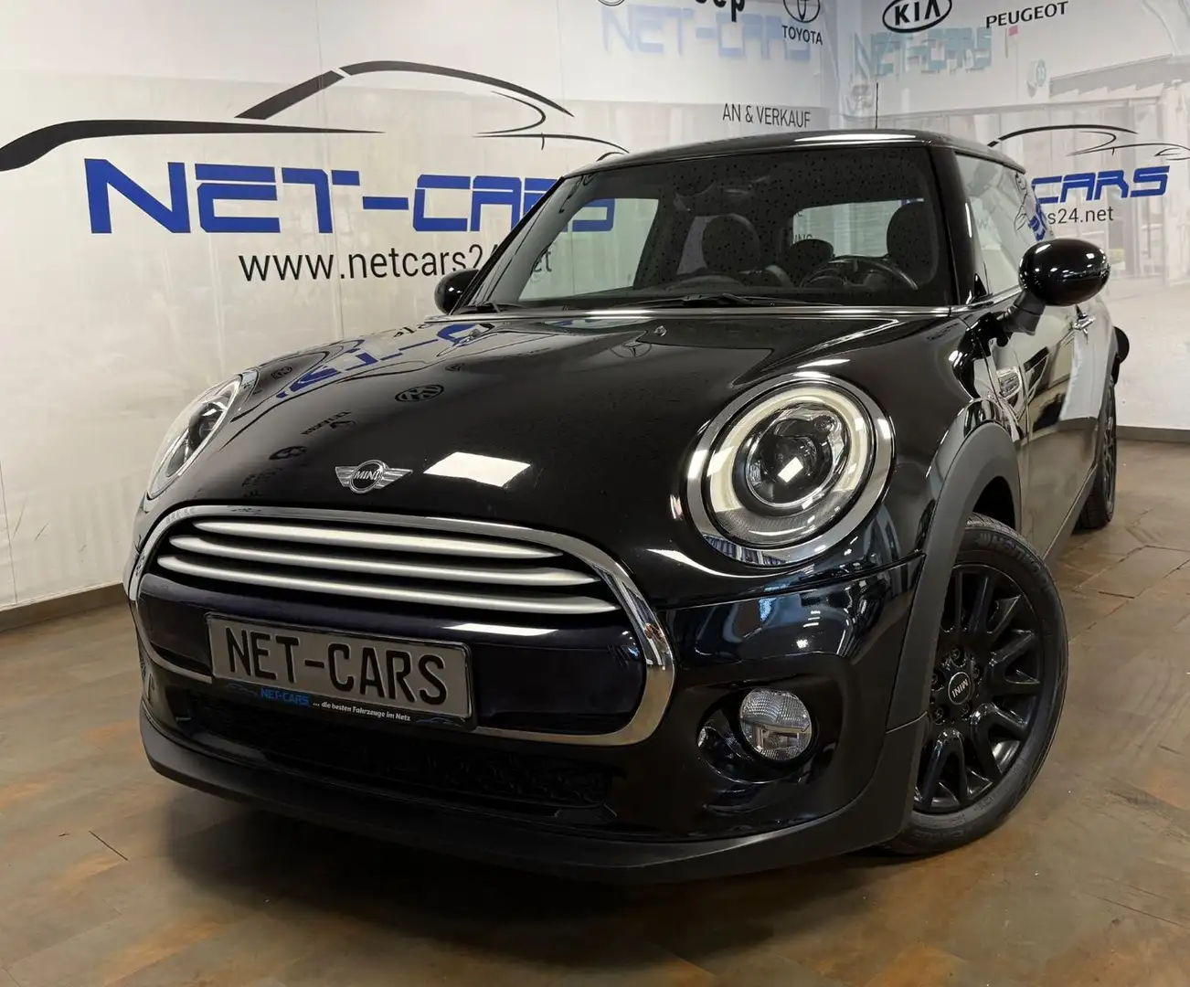 MINI Cooper Seven Chili*Leder*PanoDach*Kamera* Schwarz - 1