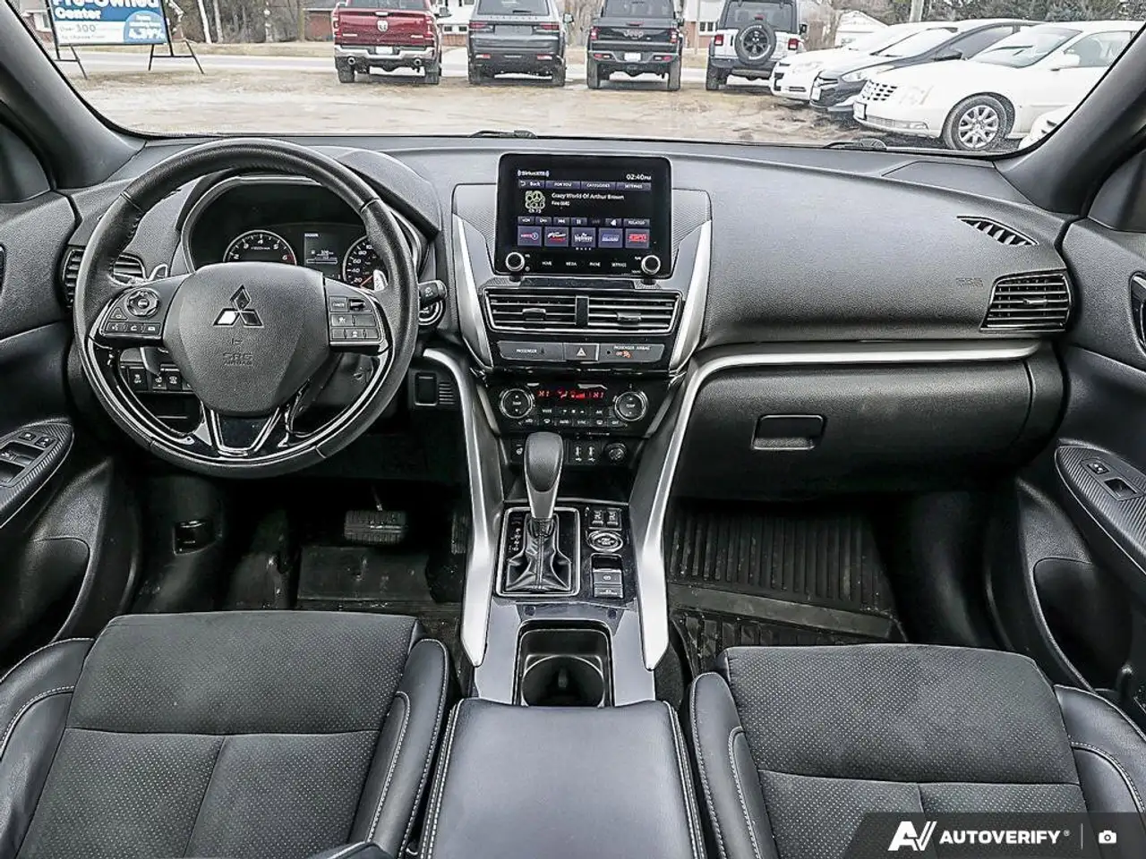 Mitsubishi Eclipse Cross снимка Mitsubishi Eclipse Cross