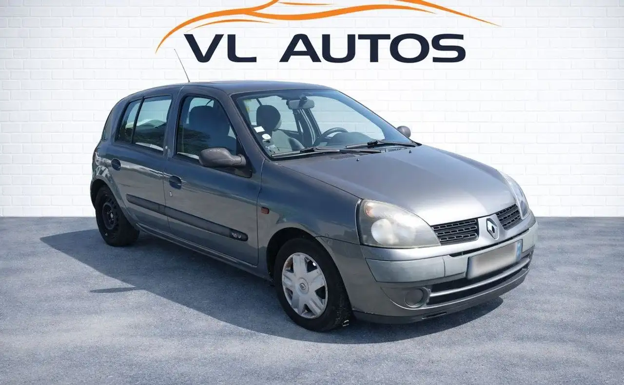 Renault Clio II sÃ©rie 2 75cv AnnÃ©e 2001 116200 KM