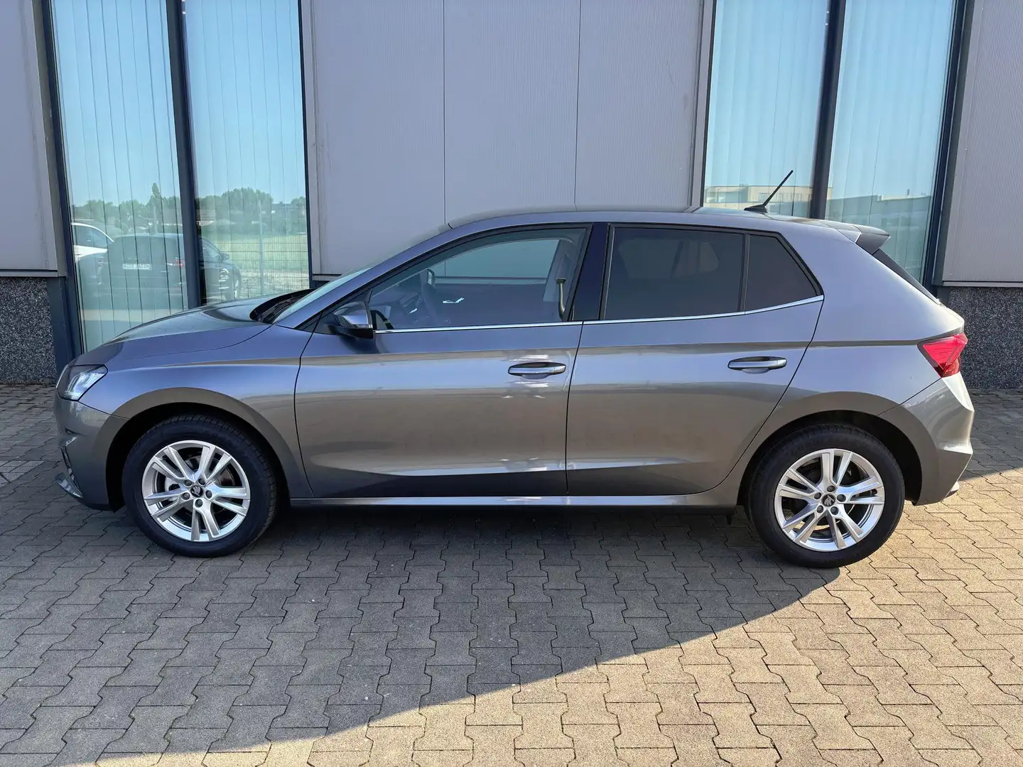 Skoda Fabia Sondermodell 130 Jahre PREMIUM 1.0 TSI 95PS, Gr... Gris - 1