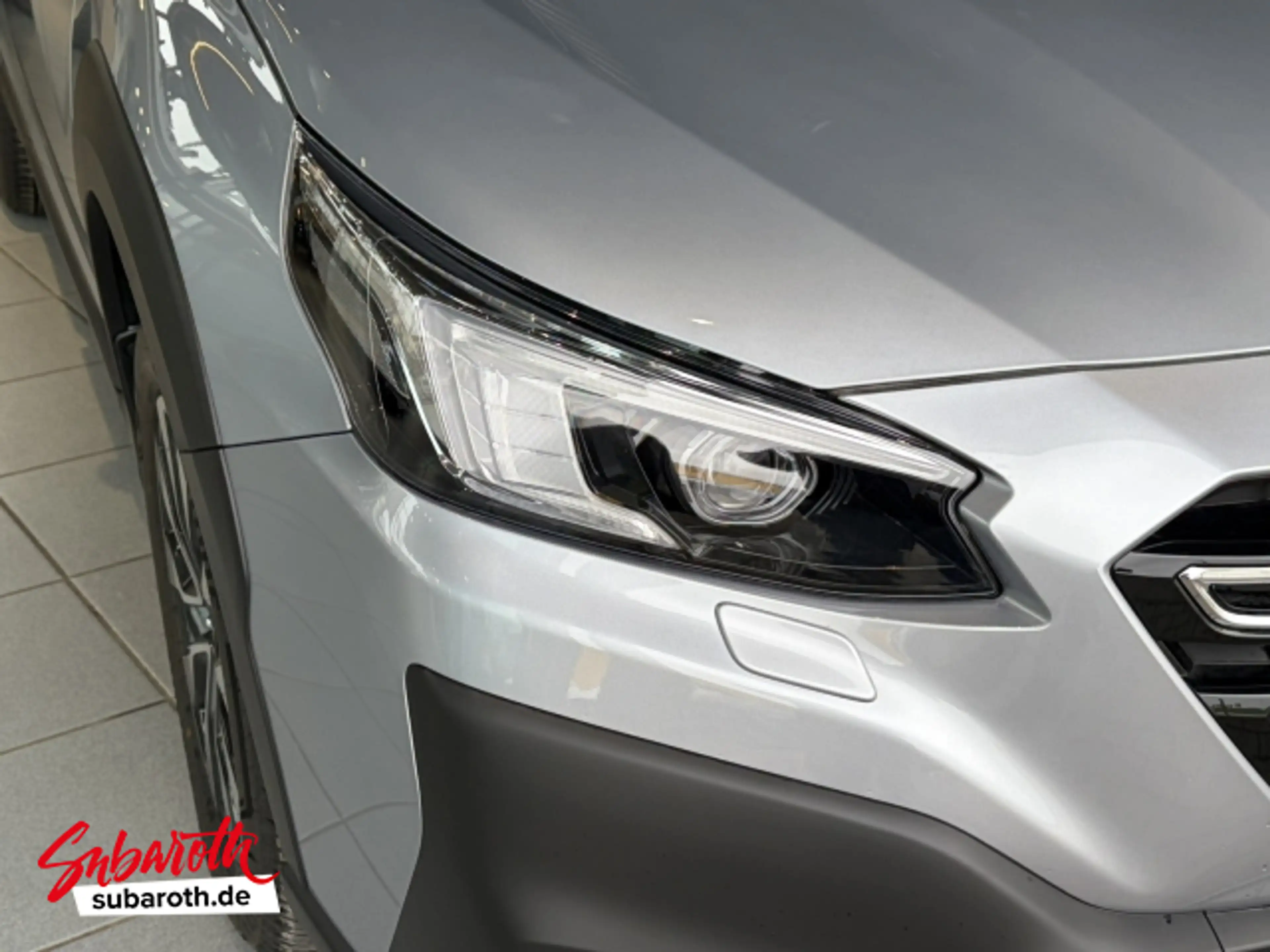 Subaru OUTBACK Outback 2.5i Platinum (EURO 6e) — photo 4