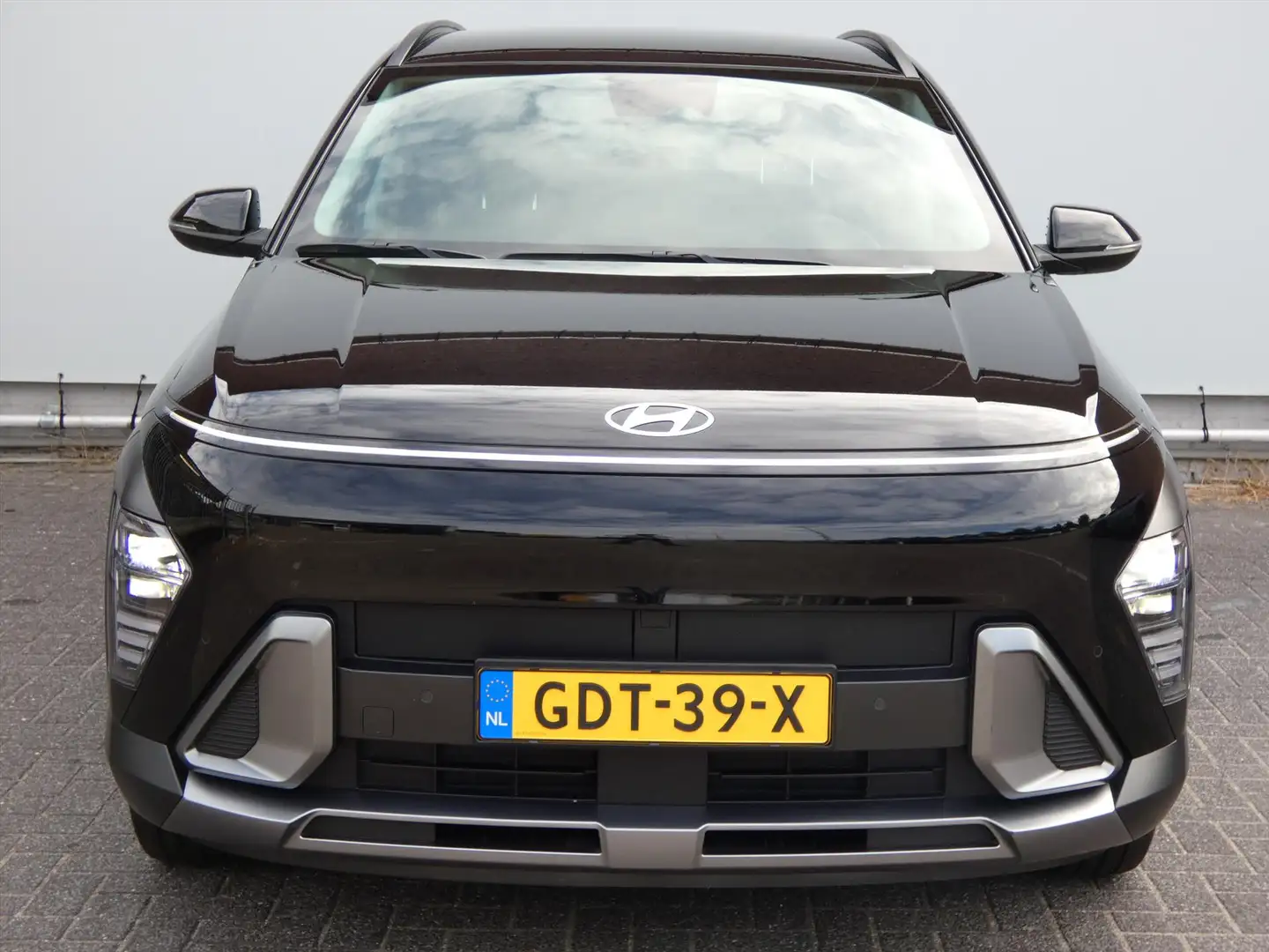 Hyundai KONA 1.6 GDI HEV 141pk DCT Comfort Smart Noir - 2