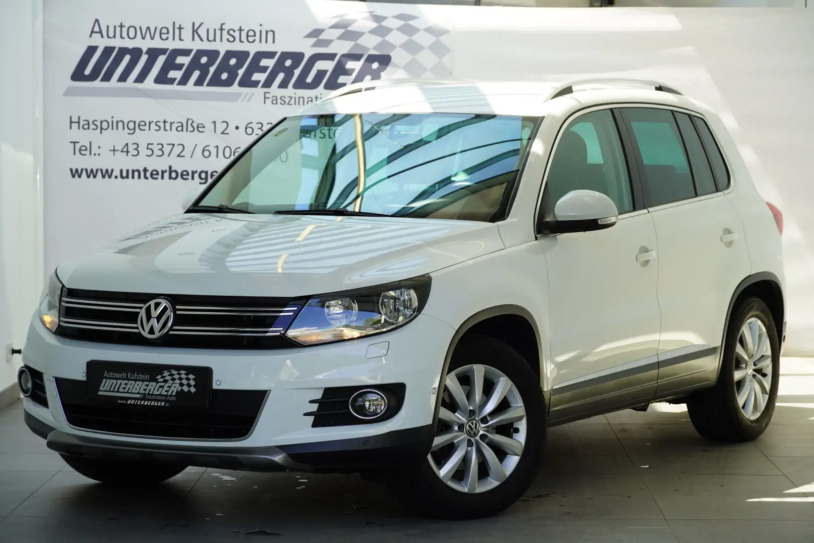 Volkswagen Tiguan Tempomat Parkassistent Klimaaut. PDC Weiß - 1