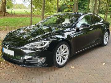 Long Range 2020 RAVEN AUTOPILOT PANO FREE SUPERCHARGING