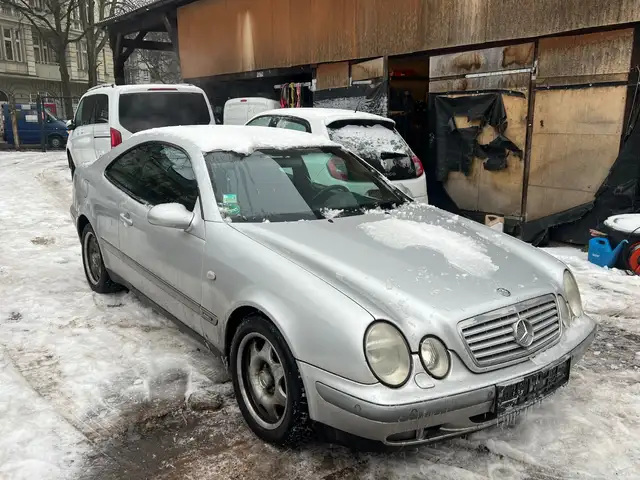 Mercedes-Benz CLK 230 Coupé KOMPRESSOR Sport Automatik Klima
