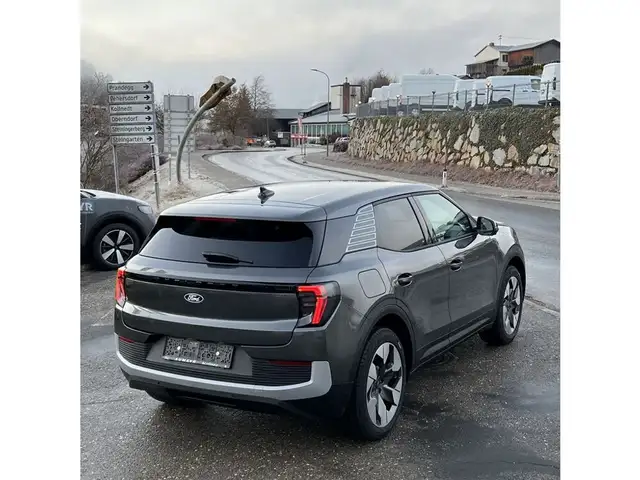 Ford Explorer Premium AWD Ansicht 4