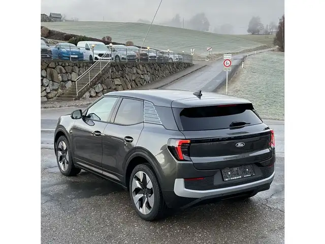 Ford Explorer Premium AWD Ansicht 6