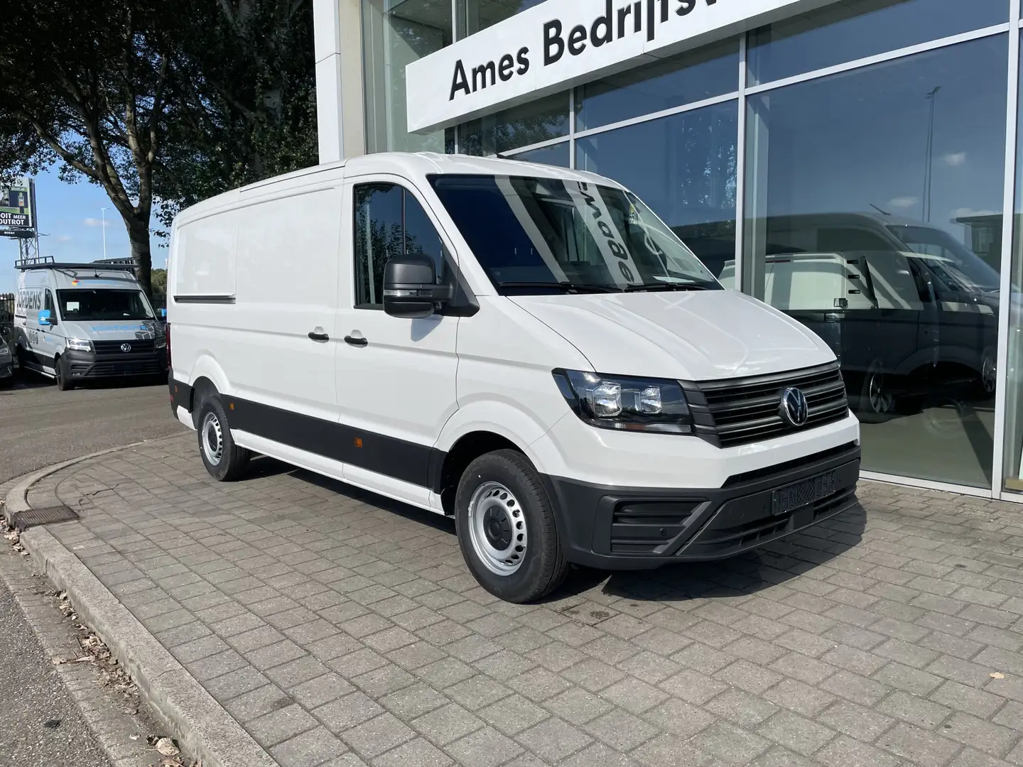 Volkswagen Crafter 30 2.0 TDI L3H2 Trendline 140PK hand | App connect Wit - 2