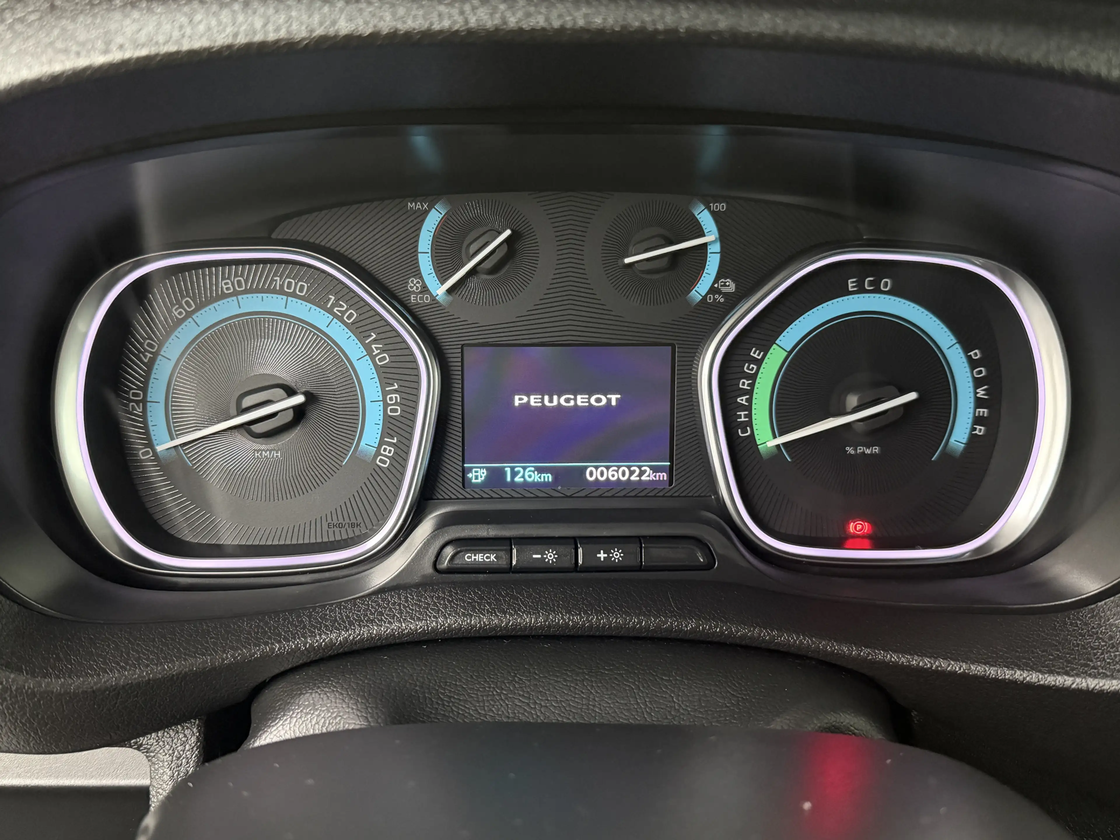 Peugeot e-Expert Lang 50KWh | Elektrisch | Multimedia | Airco | Cru — photo 14